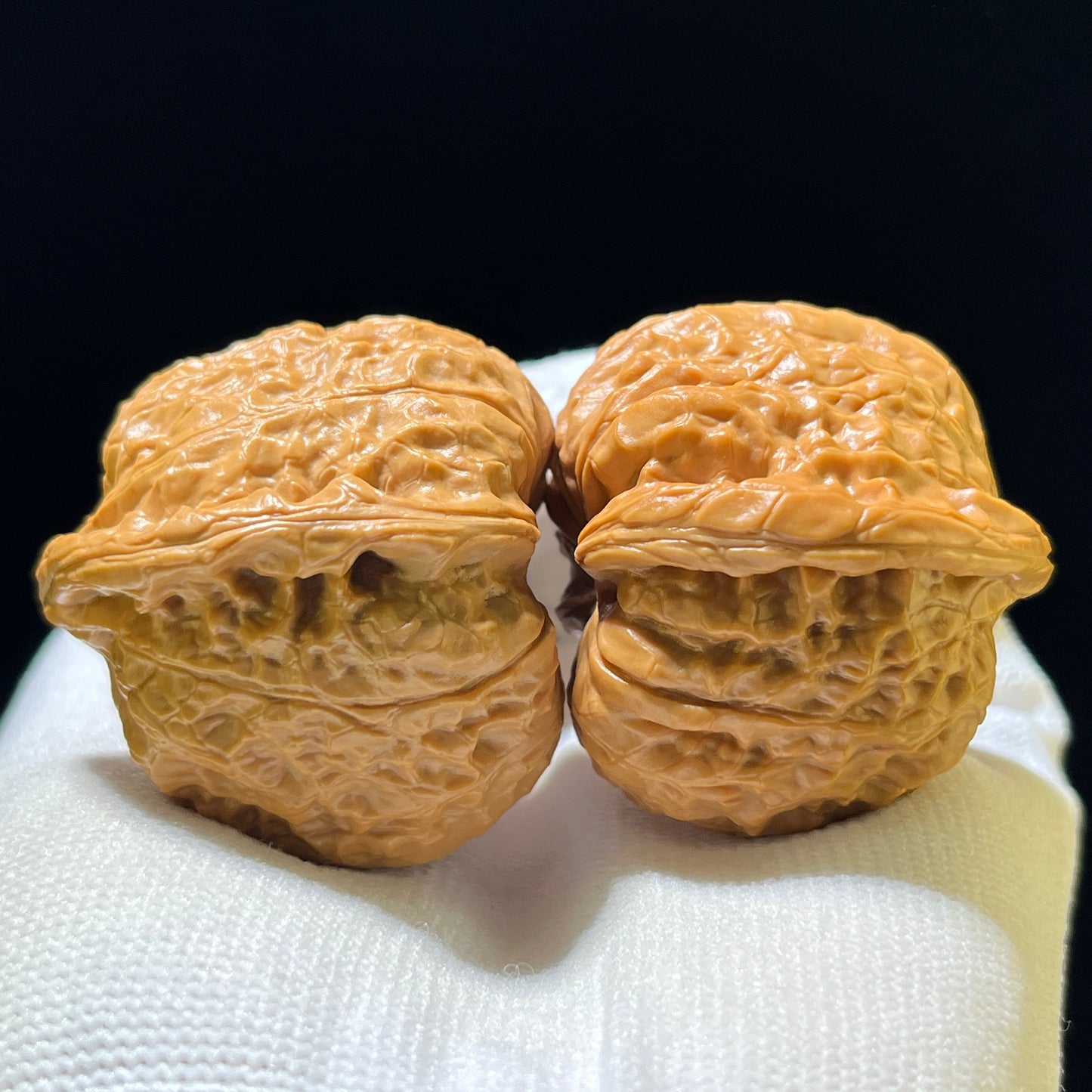"Little Pumpkin Pier" Xiao Nanguadun Wenwan Walnuts (Pair) | 39.0mm x 39.0mm | Stock ID: NGD-1106