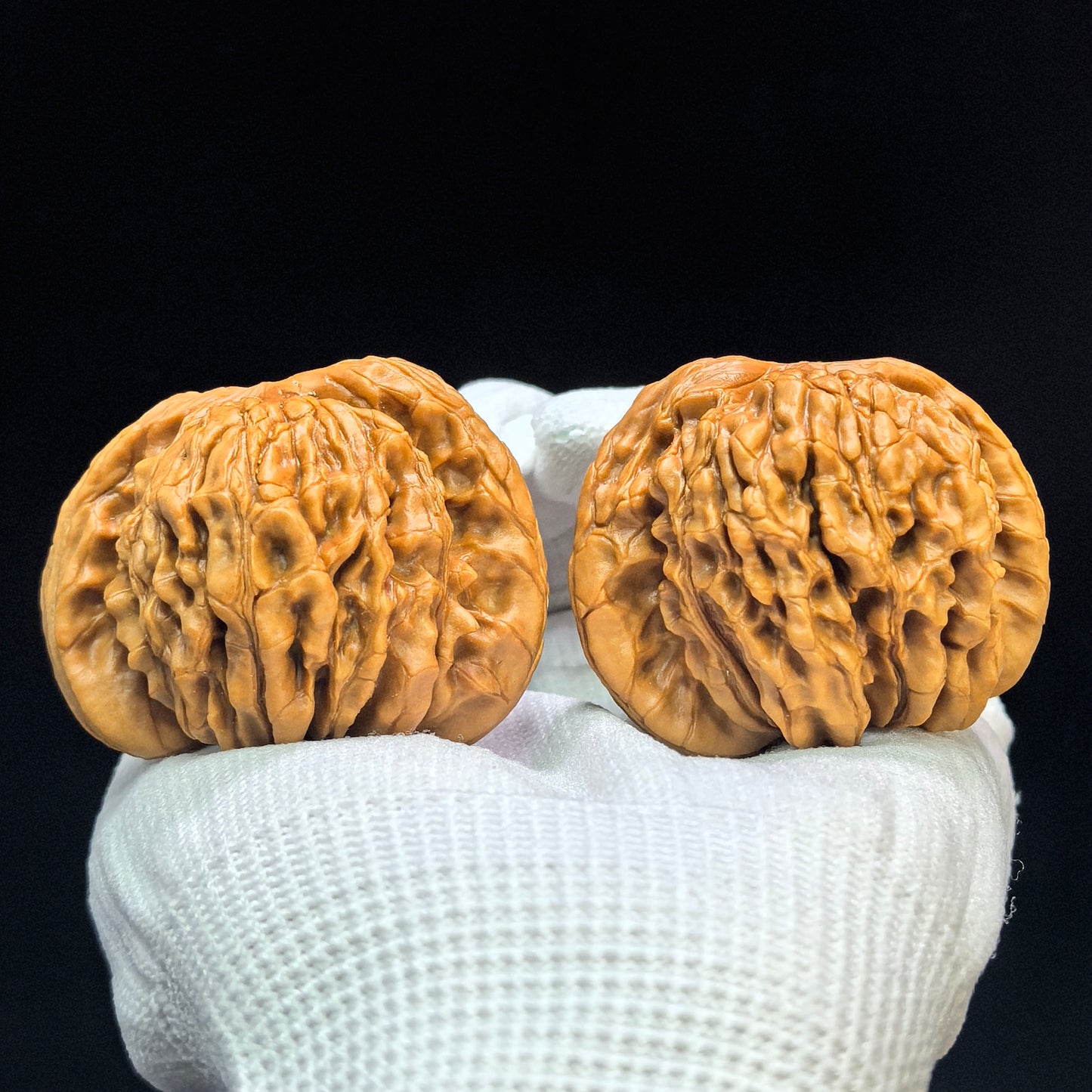 "Butterfly Huakun Dragon" Hudie Huakunlong Low-Profile Wenwan Walnuts Pair | 48.0mm x 46.0mm | HKL-1506C