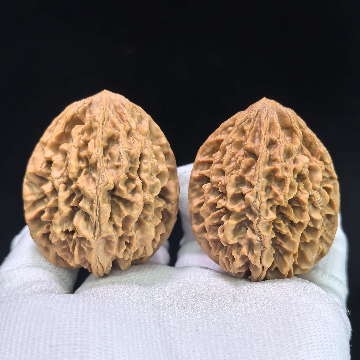 "Wealth Mouse" Zhaocaishu Wenwan Walnuts (Pair) | 44.0mm x 41.0mm | Stock ID: ZCS-1403