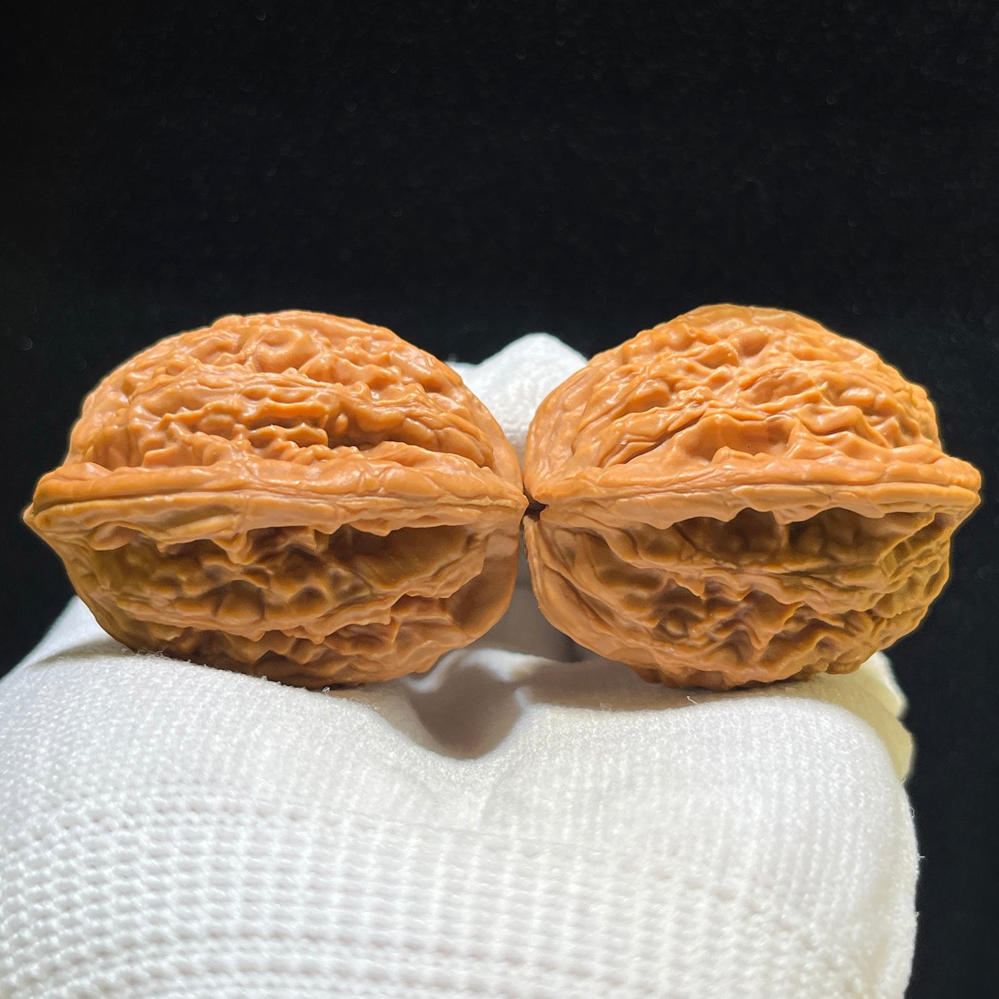 "Wheat Ear Tiger Head" Maisui Hutou Wenwan Walnuts (Pair) | 38.0mm x 34.0mm | Stock ID: MSHT-1108
