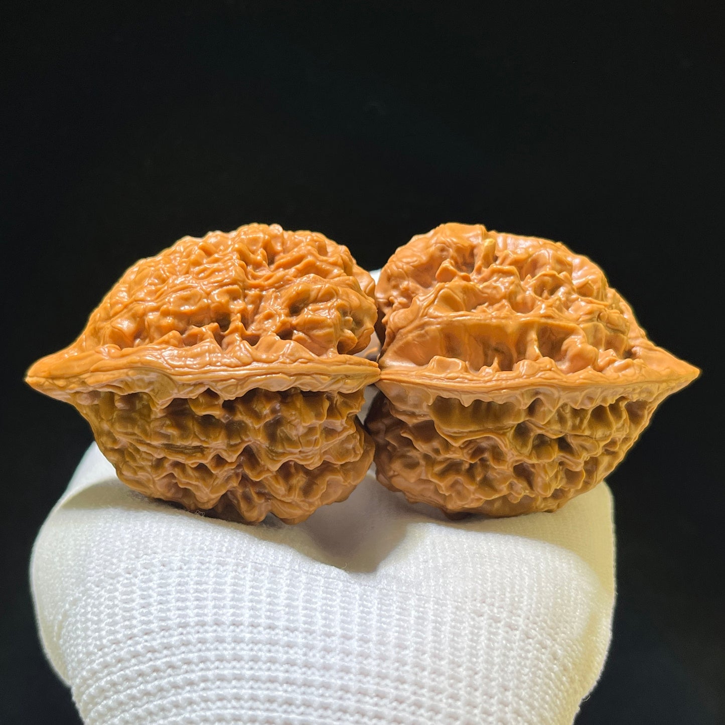 The Illustrious "Official Hat" Guanmao Premium Pair | 46.0mm x 43.0mm | GM-1104