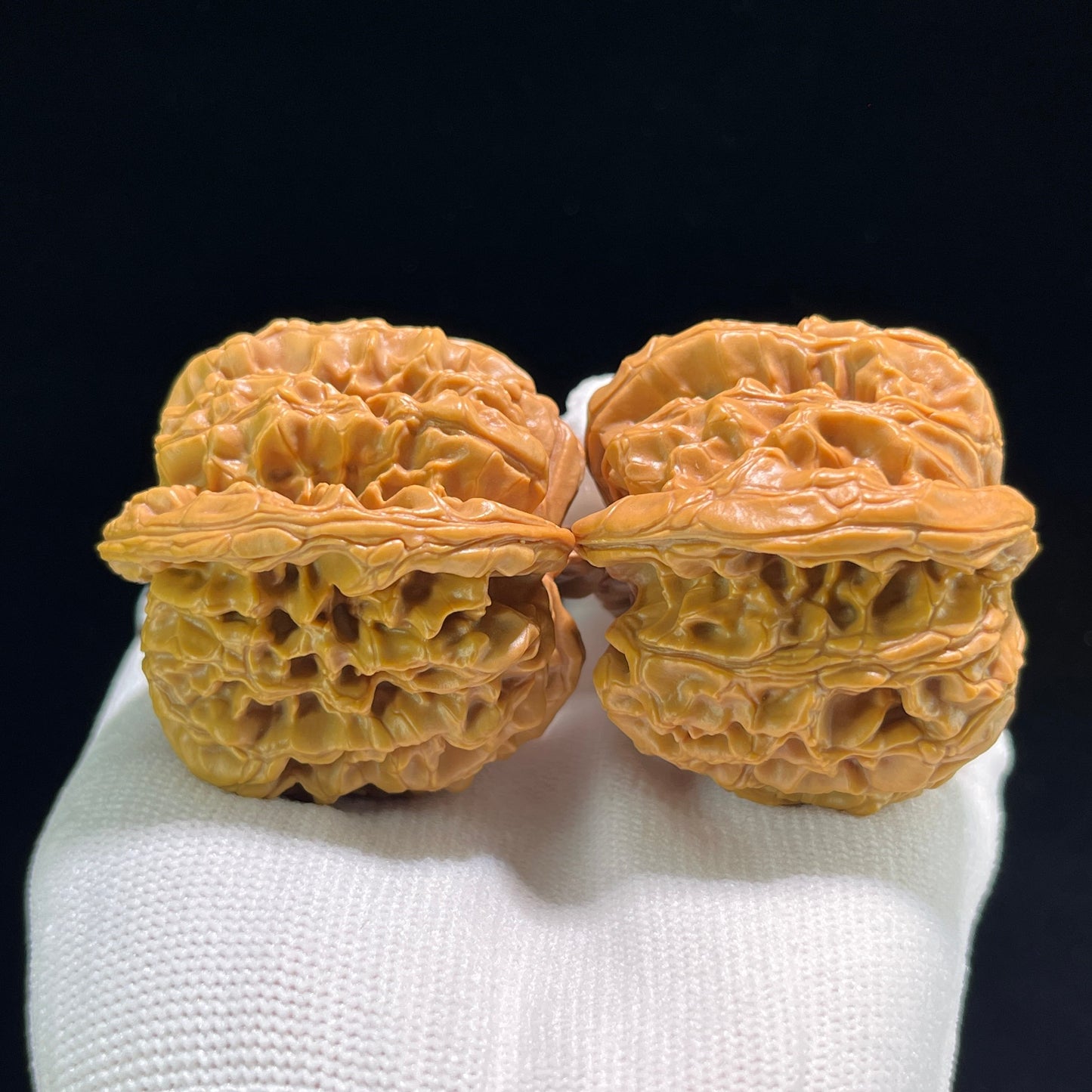 The "Hundred Longevity Lion Head" (Bai Shou Shi Zi Tou) Ultra-Giant Pair | 48.0mm x 44.0mm | BSSZT-801
