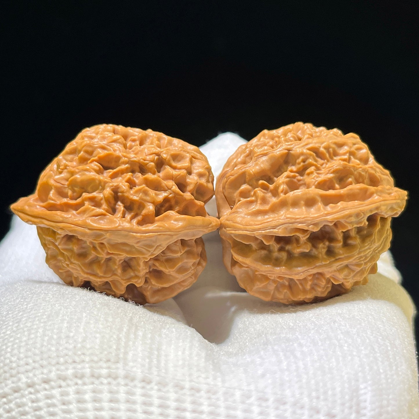 Apple Orchard (Pingguoyuan) Scholar Walnuts Pair | 33.0mm x 32.0mm | Miniature Pocket Format (Shou Nian) | Stock ID: PGY-1101
