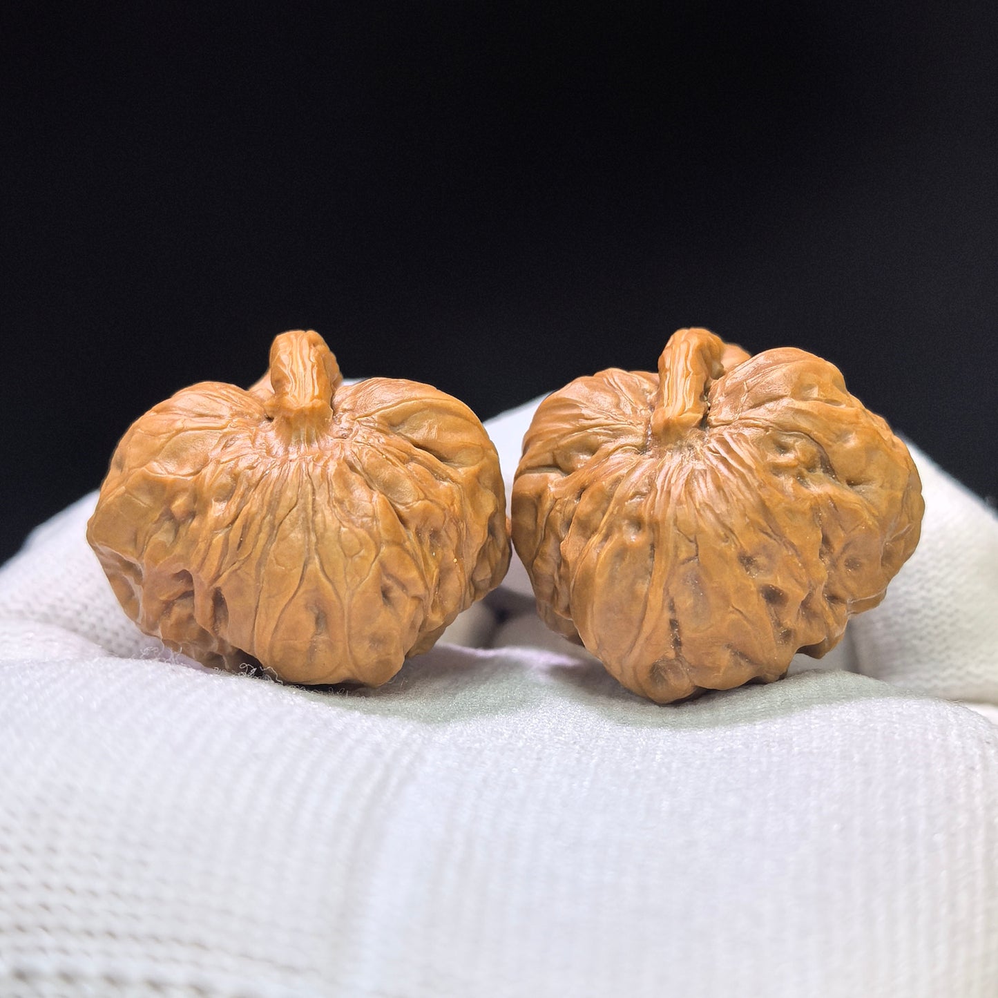 "Pocket Crystal Frog Eagle Beak Smooth Sailing" Sjwyzyf-CG206E Wenwan Walnuts Pair | 35.0mm x 33.0mm | SJWYZYF-CG206E