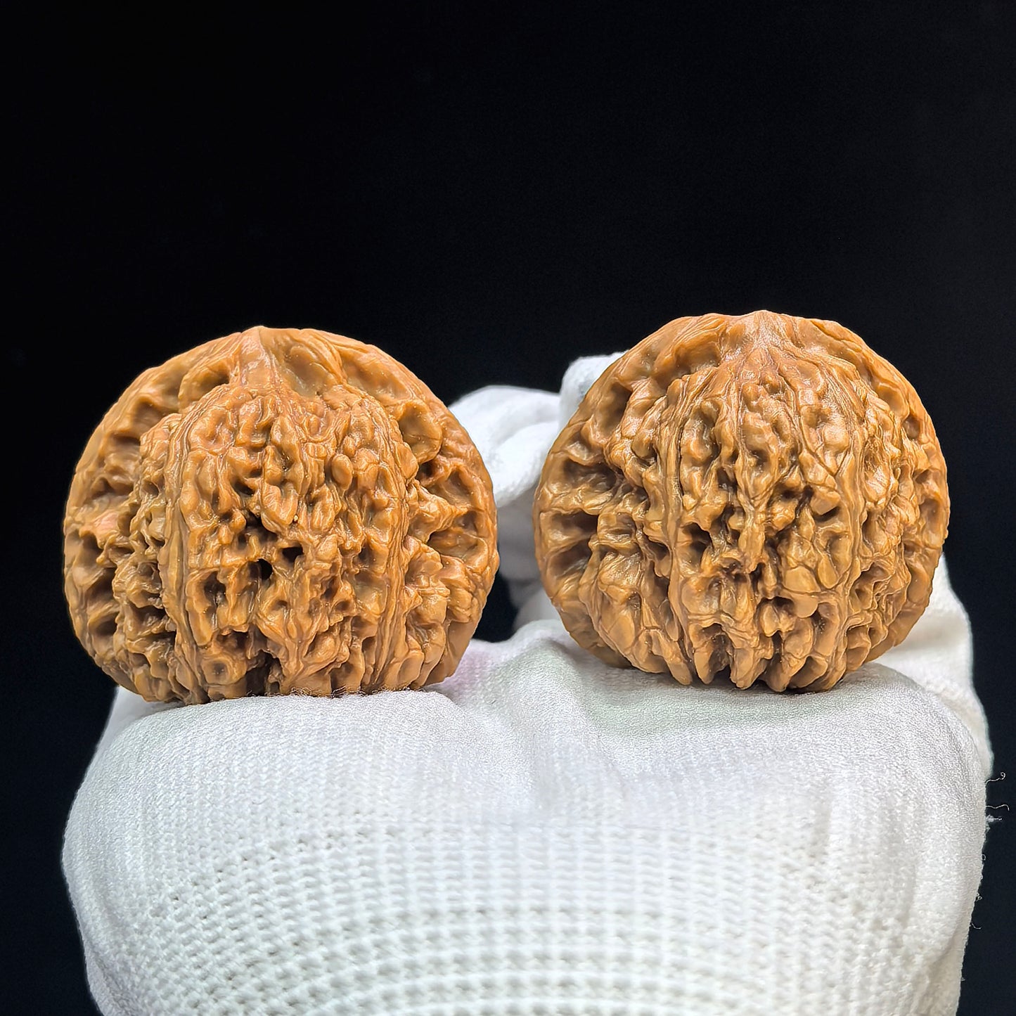 "Nanjiang Stone" Nanjiangshi Classic Heritage Wenwan Walnuts Pair | 43.0mm x 42.0mm | NJS-1504C