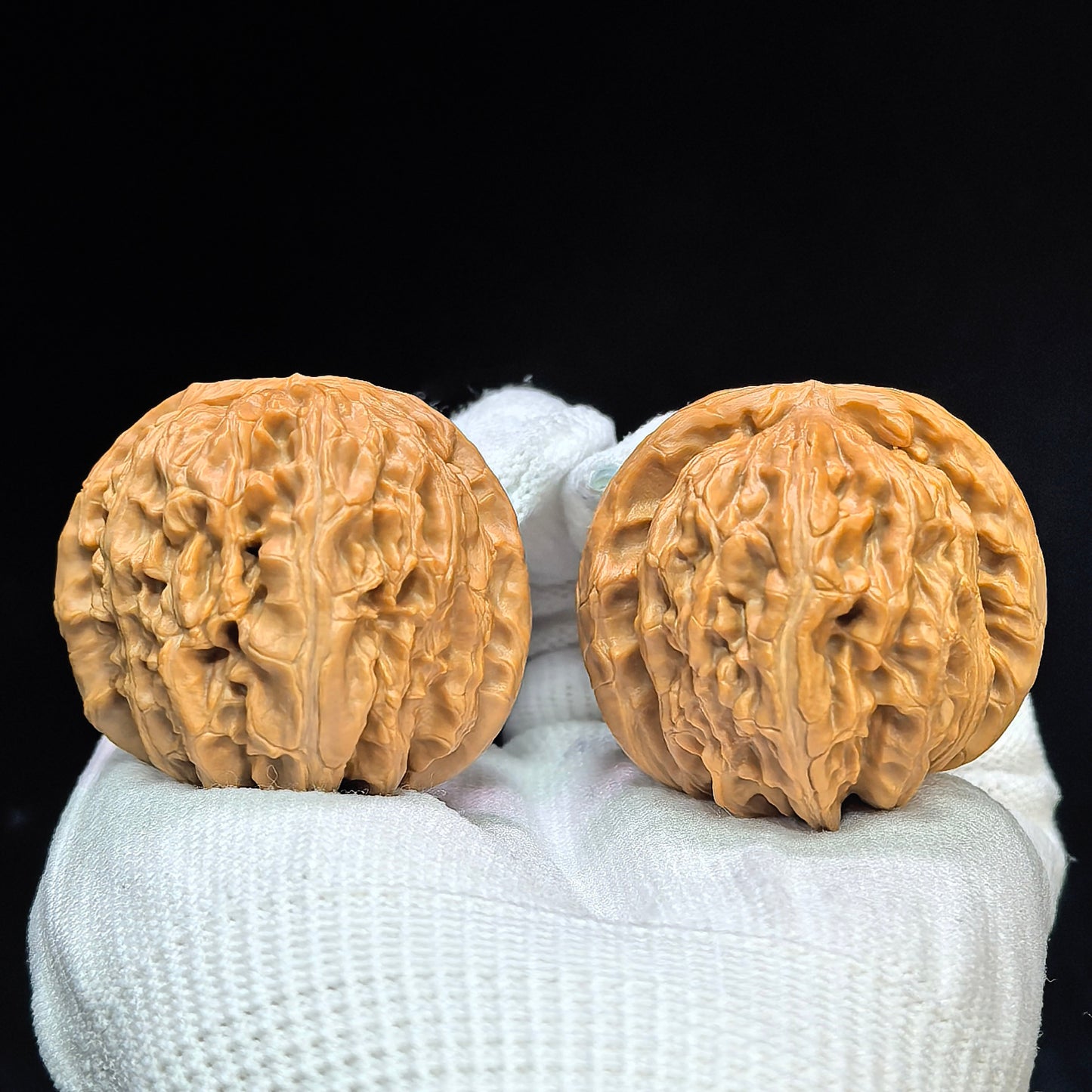 "Spherical White Lion" Qiu Xing Baishizi QXBSJ-1503C Low-Profile Wenwan Walnuts Pair | 41.0mm x 44.0mm | QXBSJ-1503C