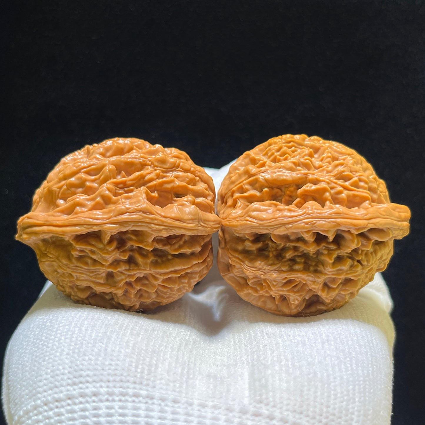 "Wheat Ear Tiger Head" Maisui Hutou Wenwan Walnuts Pair | 41.0mm x 39.0mm | MSHT-1104