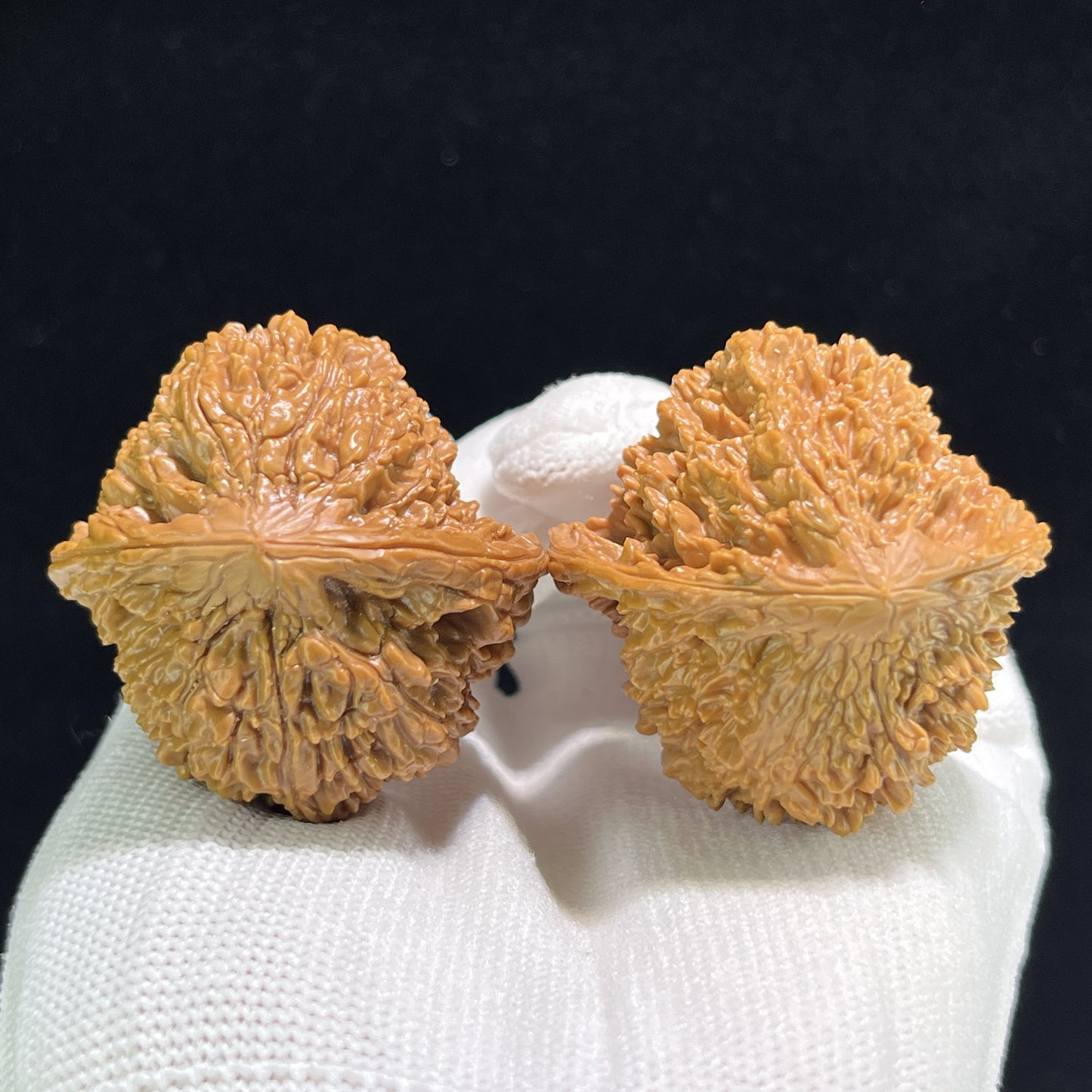 The "Starry Sky" (Man Tian Xing) Full-Bellied Giant Pair | 40.0mm x 41.0mm | MTX-903