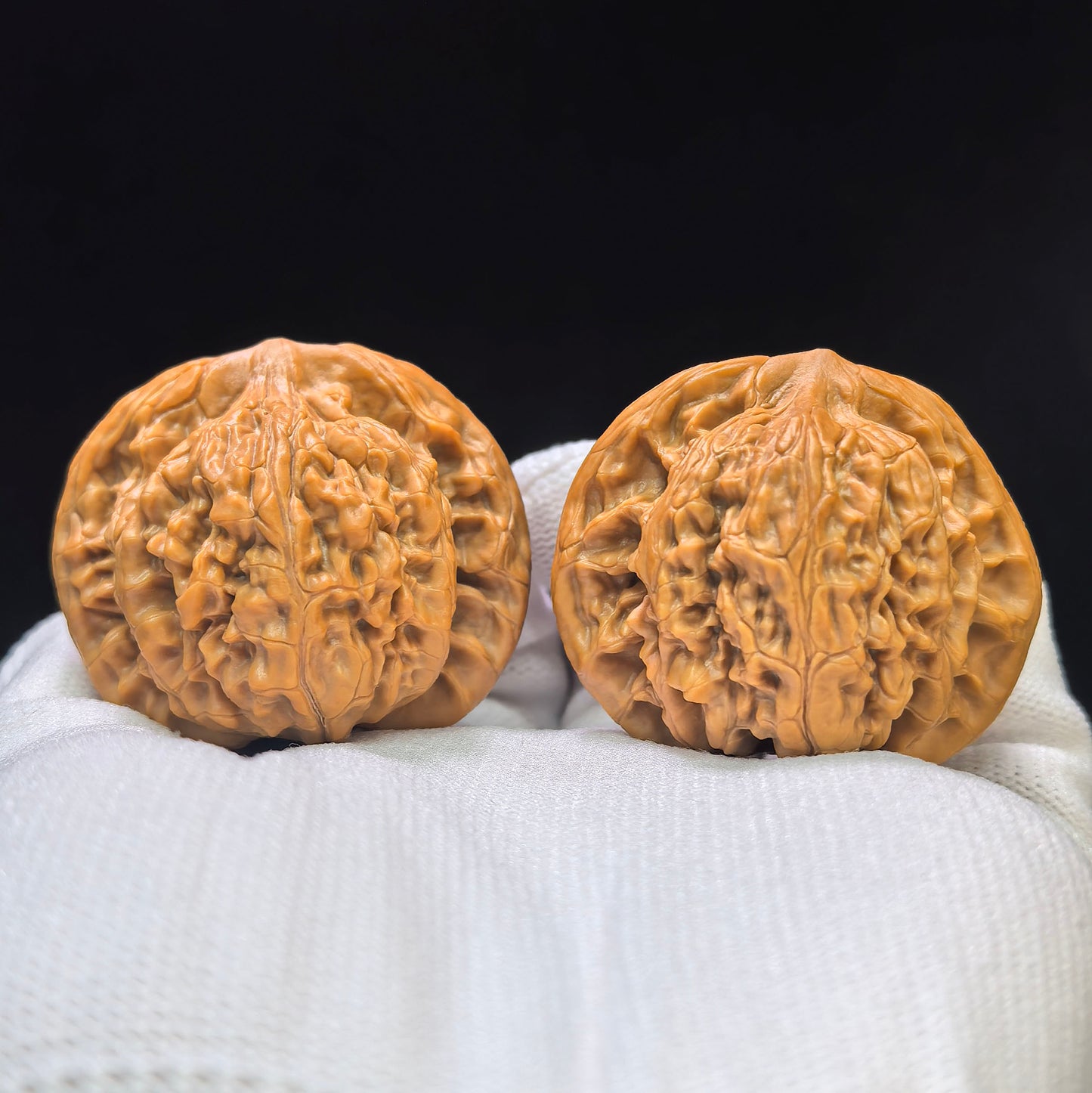 "Shuiquangou Prince Hat" Shuiquangou Gongzimao Wenwan Walnuts Pair | 42.0mm x 37.0mm | SQGGZM-01SY