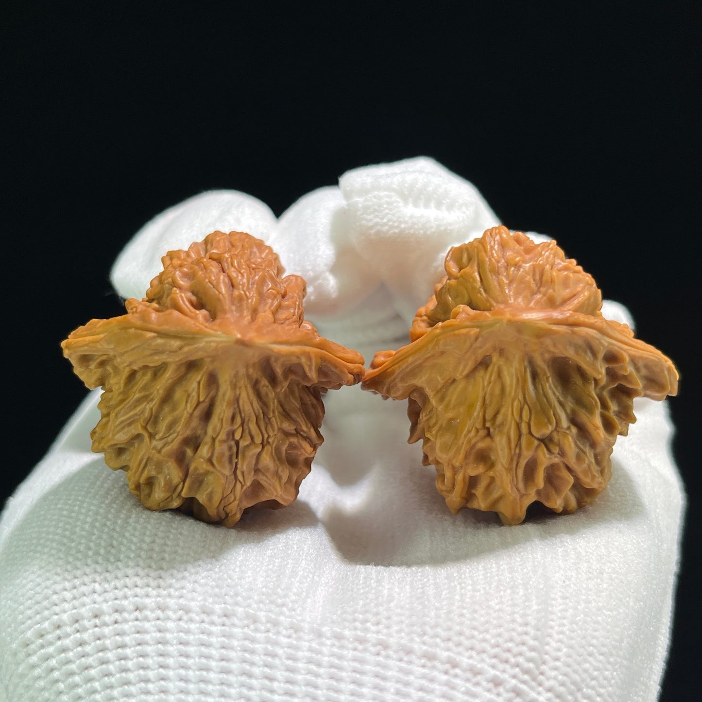 The Rare "Mutated Little Bird" (Yi Xing Xiao Niao) Asymmetrical Pair | 38x35mm & 35x34mm | YXXL-801