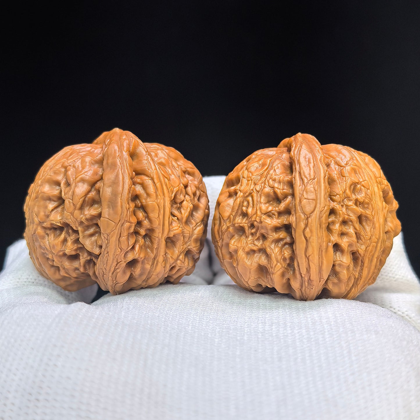 "Pinggu Sycee Turtle-Back Buddha Belly" Pinggu Yuanbao Guibei Fodu Wenwan Walnuts Pair | 38.0mm x 40.0mm | PGYBFD-C238E