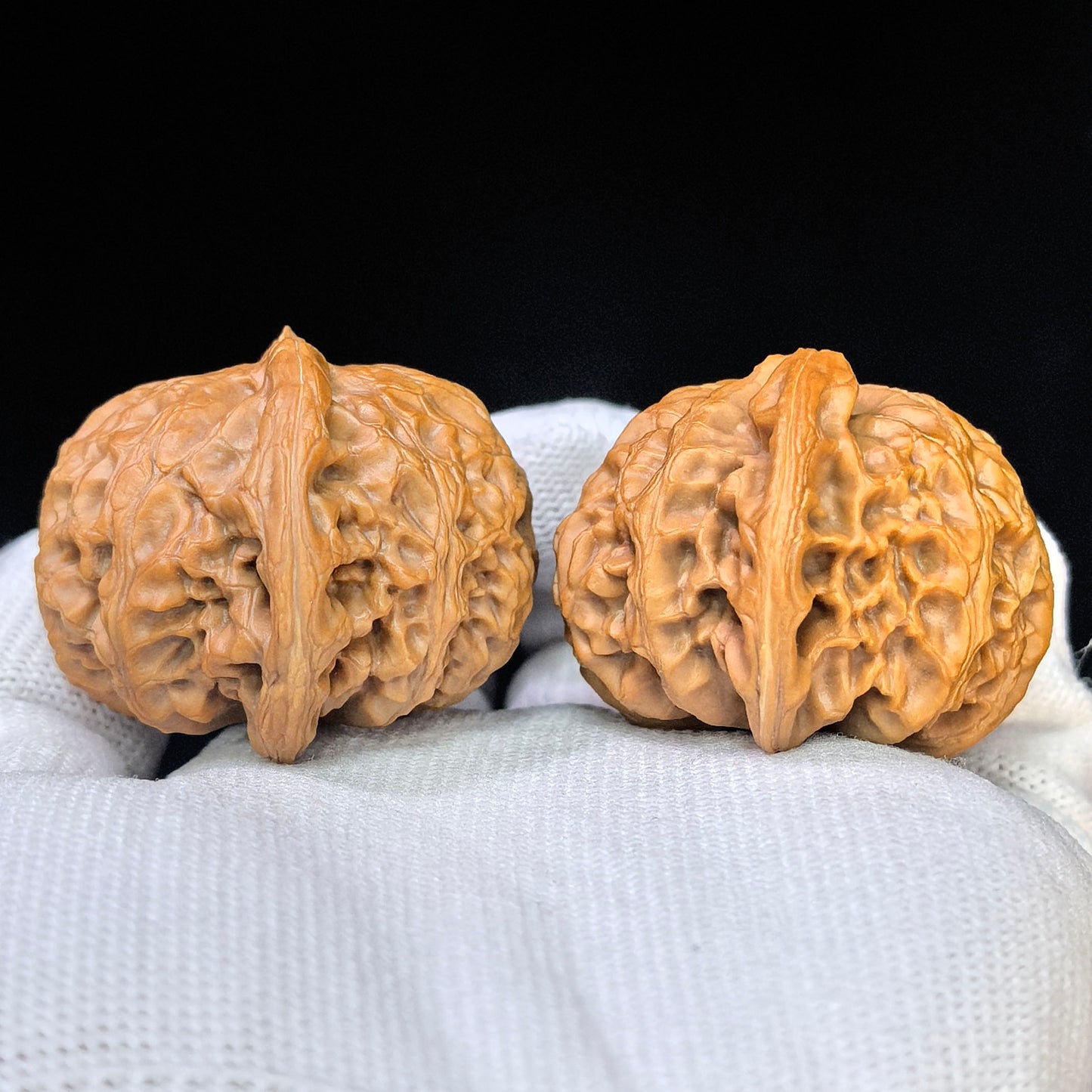 "Palace Lantern" Gongdeng GD-17E6 Low-Profile Wenwan Walnuts Pair | 42.0mm x 40.0mm | GD-17E6