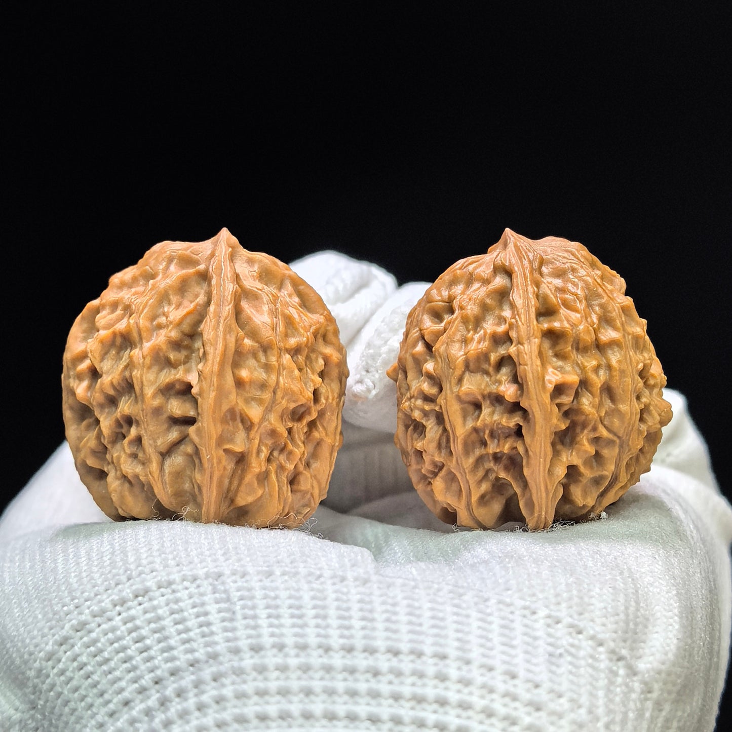 "Mini Phoenix Tail" Xiuzhen Fengwei XZFW-1601 Low-Profile Pocket Wenwan Walnuts Pair | 32.0mm x 31.0mm | XZFW-1601