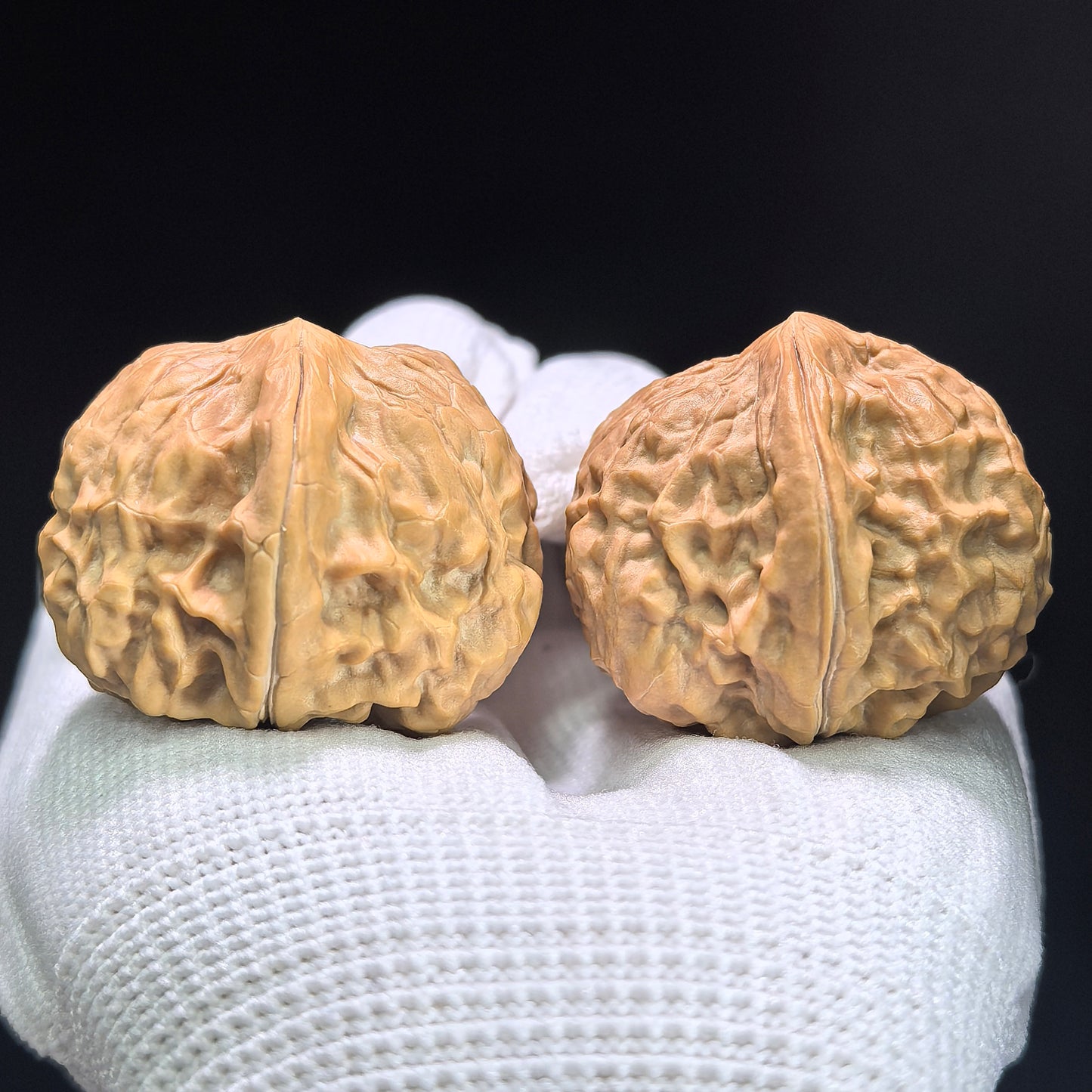 "Golden Toad Vessel" Jinchanzun Wenwan Walnuts Pair | 35.0mm x 38.0mm | JCZ-1401