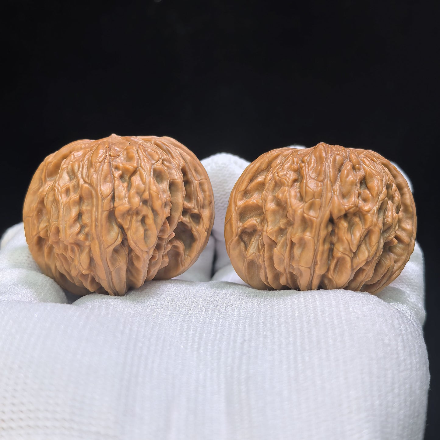"Millstone" Mopan Wenwan Walnuts Pair | 40.0mm x 39.0mm | MP-1502C