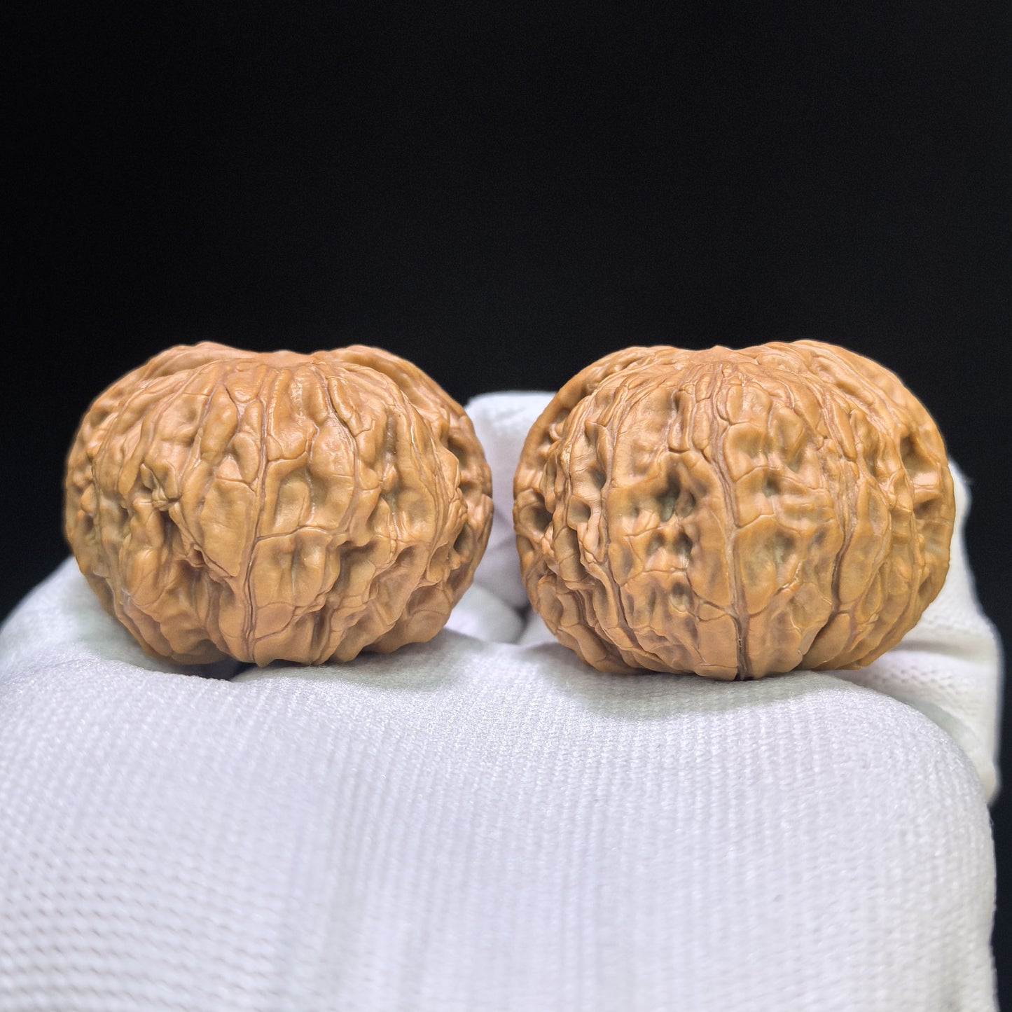 "Classic Millstone" Zheng Mopan Low-Profile Wenwan Walnuts Pair | 42.0mm x 38.0mm | MP-1506C