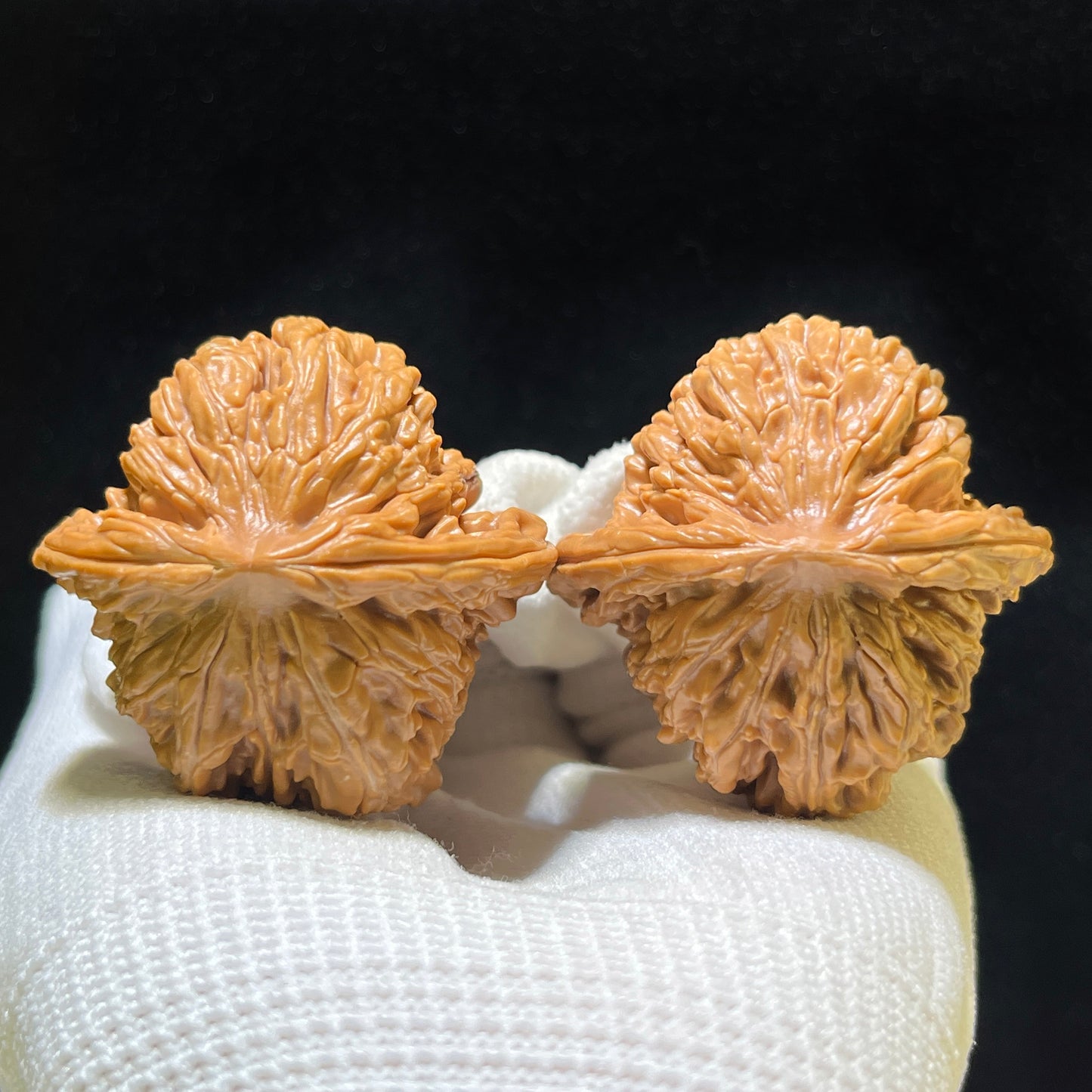 "Four-Story Building" Sizuolou Lion Head Wenwan Walnuts Pair | 42.0mm x 41.0mm | SZL-1108