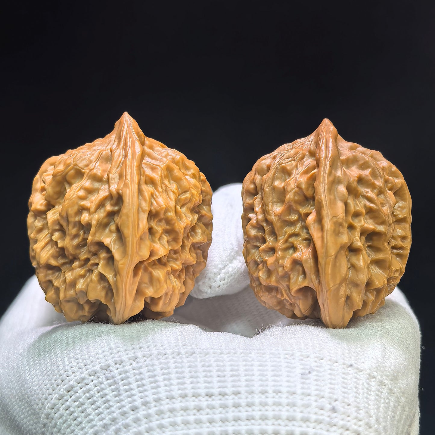 "Gecko x Luohan Head Hybrid" Bihou Luohantou BHLHT-1601 Low-Profile Wenwan Walnuts Pair | 37.0mm x 35.0mm | BHLHT-1601