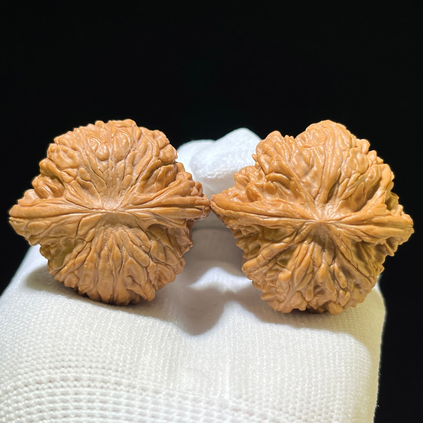 "Millstone" Mopan Wenwan Walnuts Pair | 42.0mm x 40.0mm | MP-1110