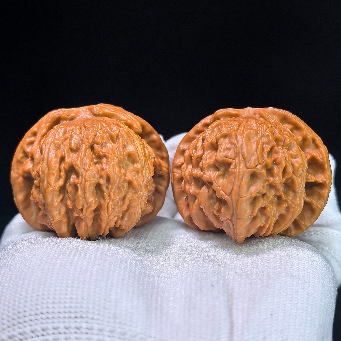 Low-Apex White Lion Head (Men Jian Bai Shi Zi) Scholar Walnuts Pair | Premium Select 45.0mm x 46.0mm | Classic Deep-Belly Format | Stock ID: BSJ-1303C
