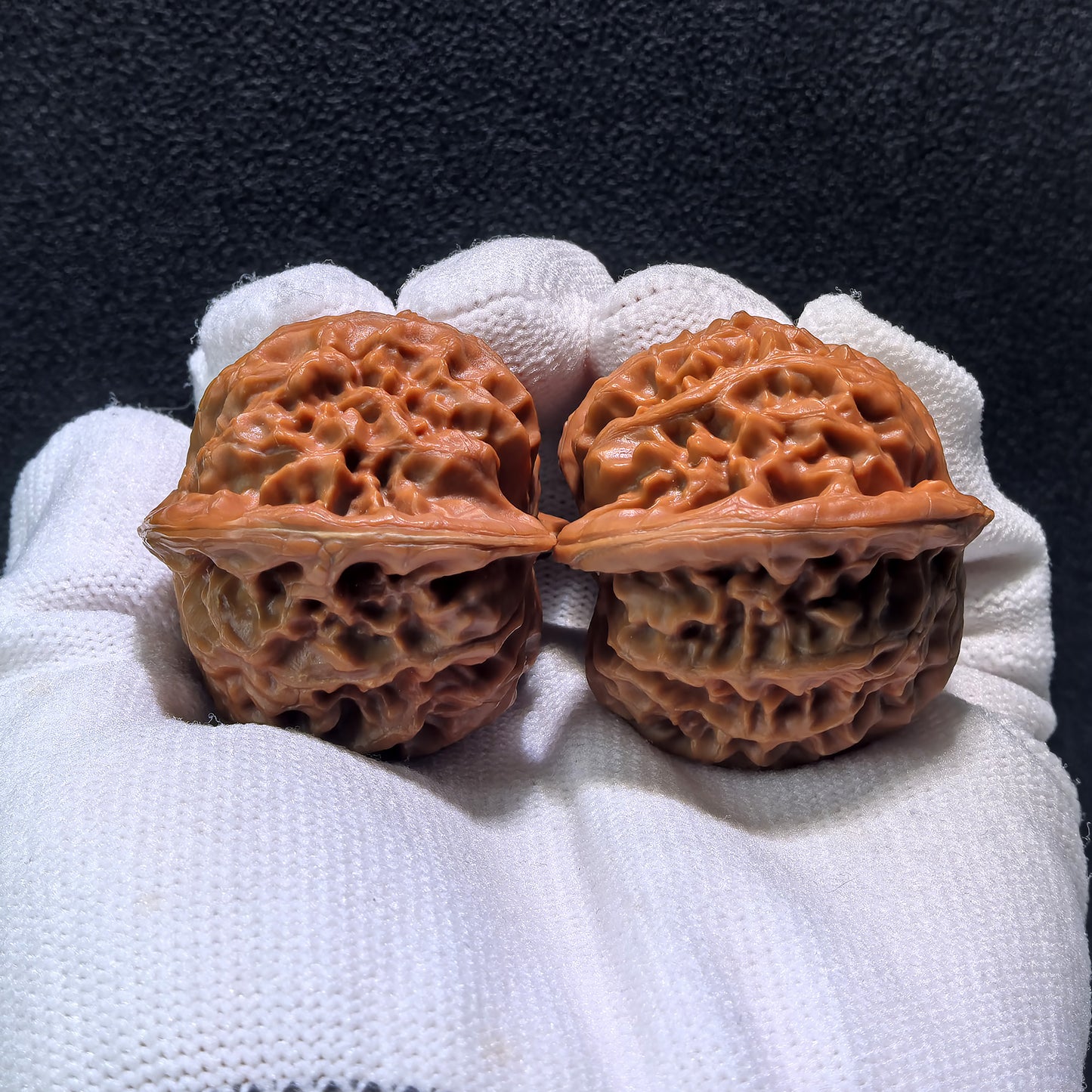 The "Palace Lantern" (Gong Deng) Pair | Boutique Grade | 43.0mm x 39.0mm x 37.0mm | GD-401C