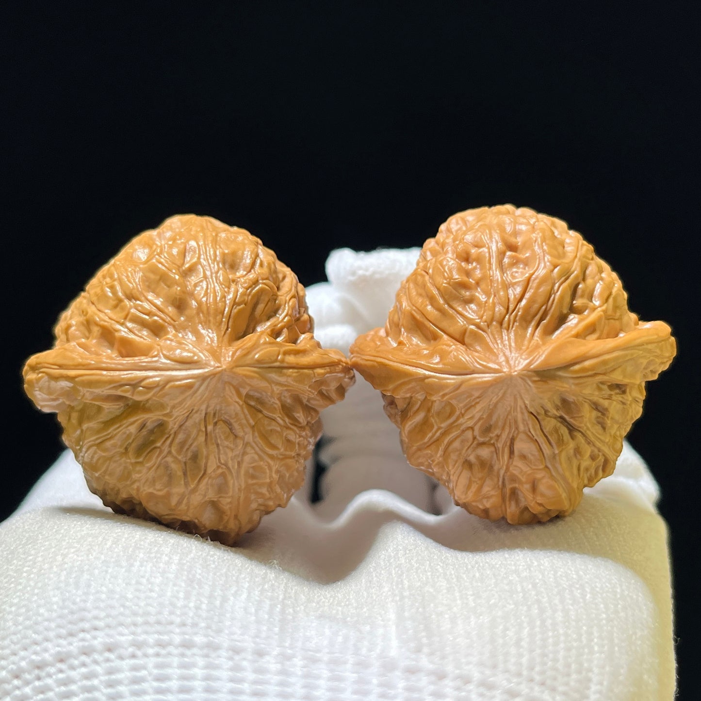 "Little Pumpkin Pier" Xiao Nanguadun Wenwan Walnuts (Pair) | 39.0mm x 39.0mm | Stock ID: NGD-1106
