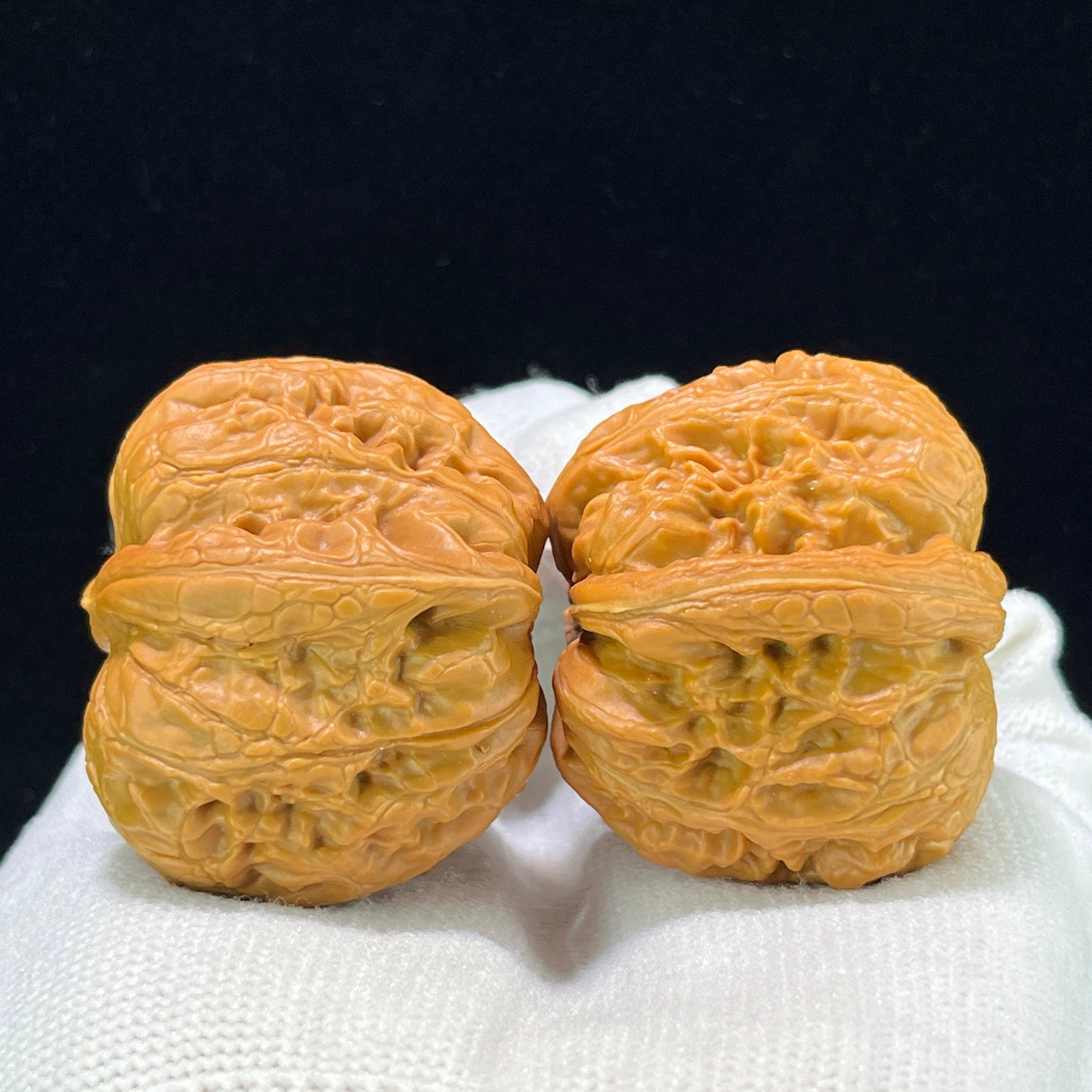 The "Pinggu Gold Ingot" (Pinggu Yuanbao) Premium Select Pair | 36.0mm x 39.0mm | Classic Deep-Belly Format | PGYB-1103