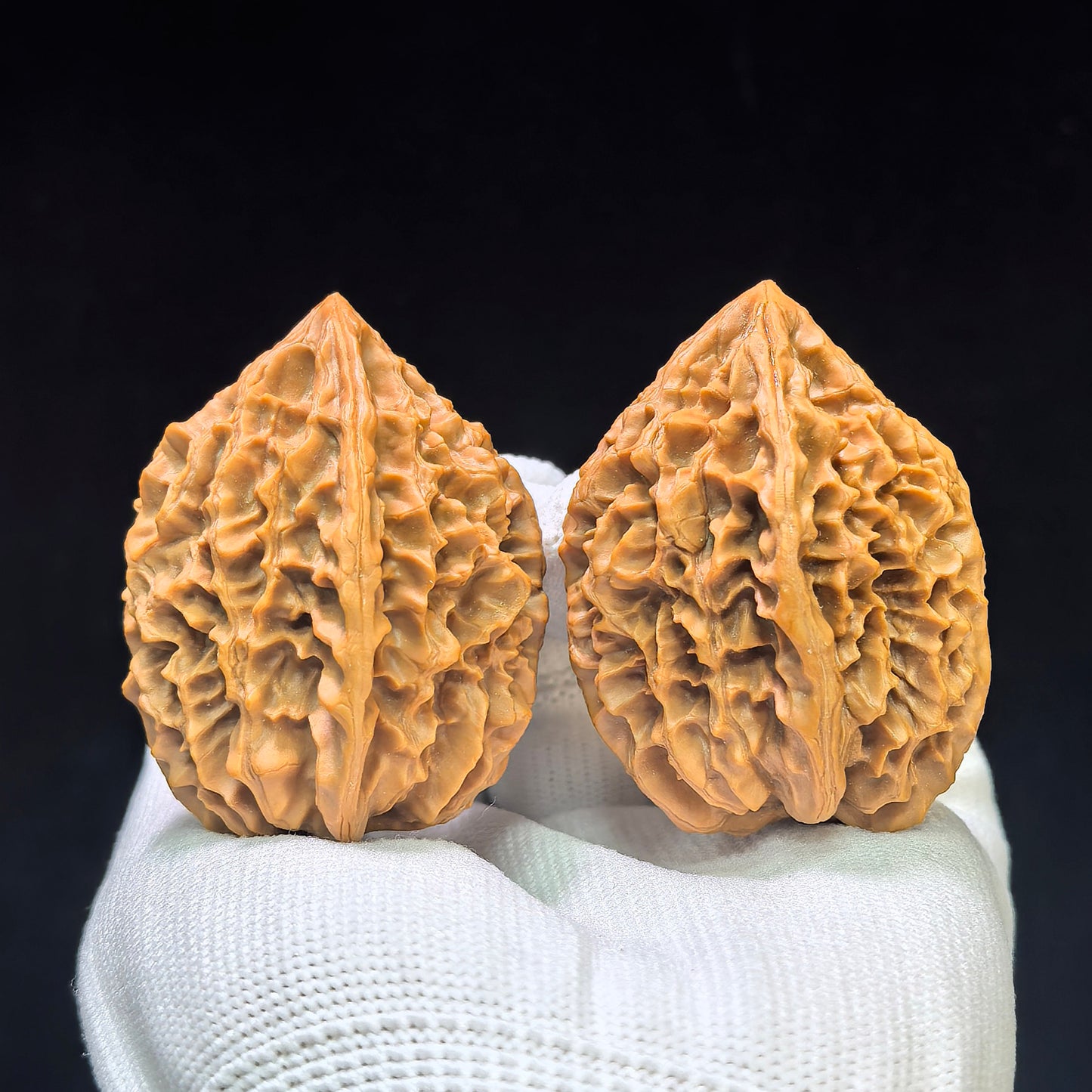 "Fortune Mouse" Zhaocai Shu ZCS-1601 Wenwan Walnuts Pair | 37.0mm x 39.0mm | ZCS-1601