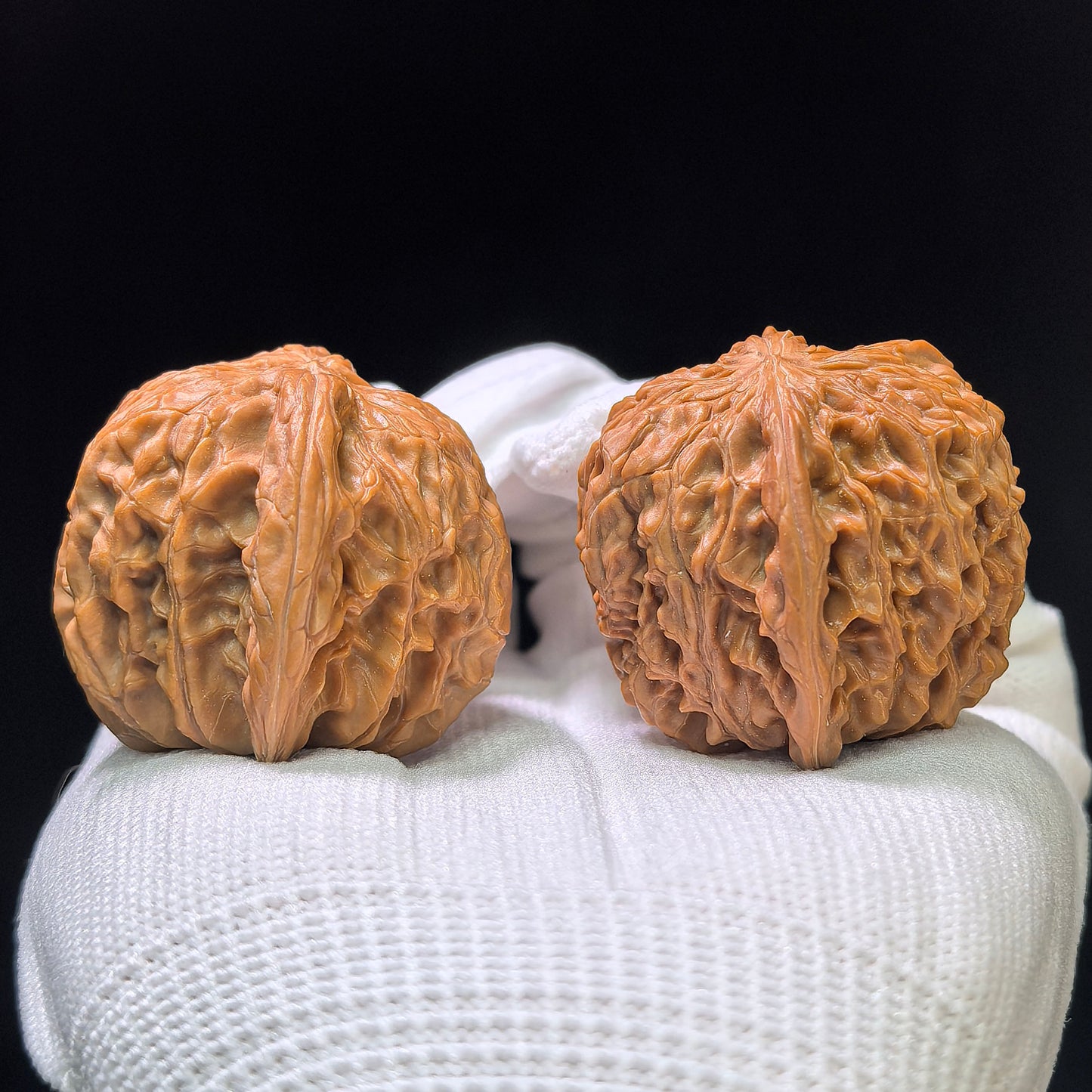 "Butterfly Millstone" Hudie Mopan MP-1403 Low-Profile Wenwan Walnuts Pair | 38.0mm x 38.0mm | MP-1403