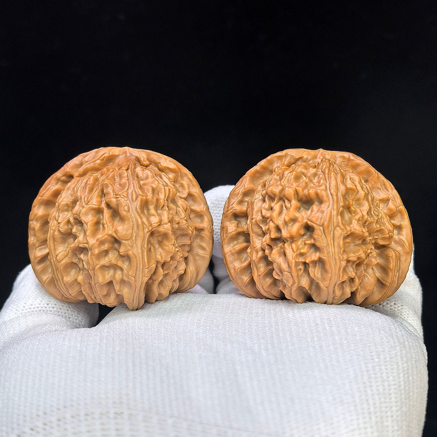 "Spherical White Lion" Qiu Xing Baishizi QXBSJ-1501C Low-Profile Wenwan Walnuts Pair | 44.0mm x 45.0mm | QXBSJ-1501C