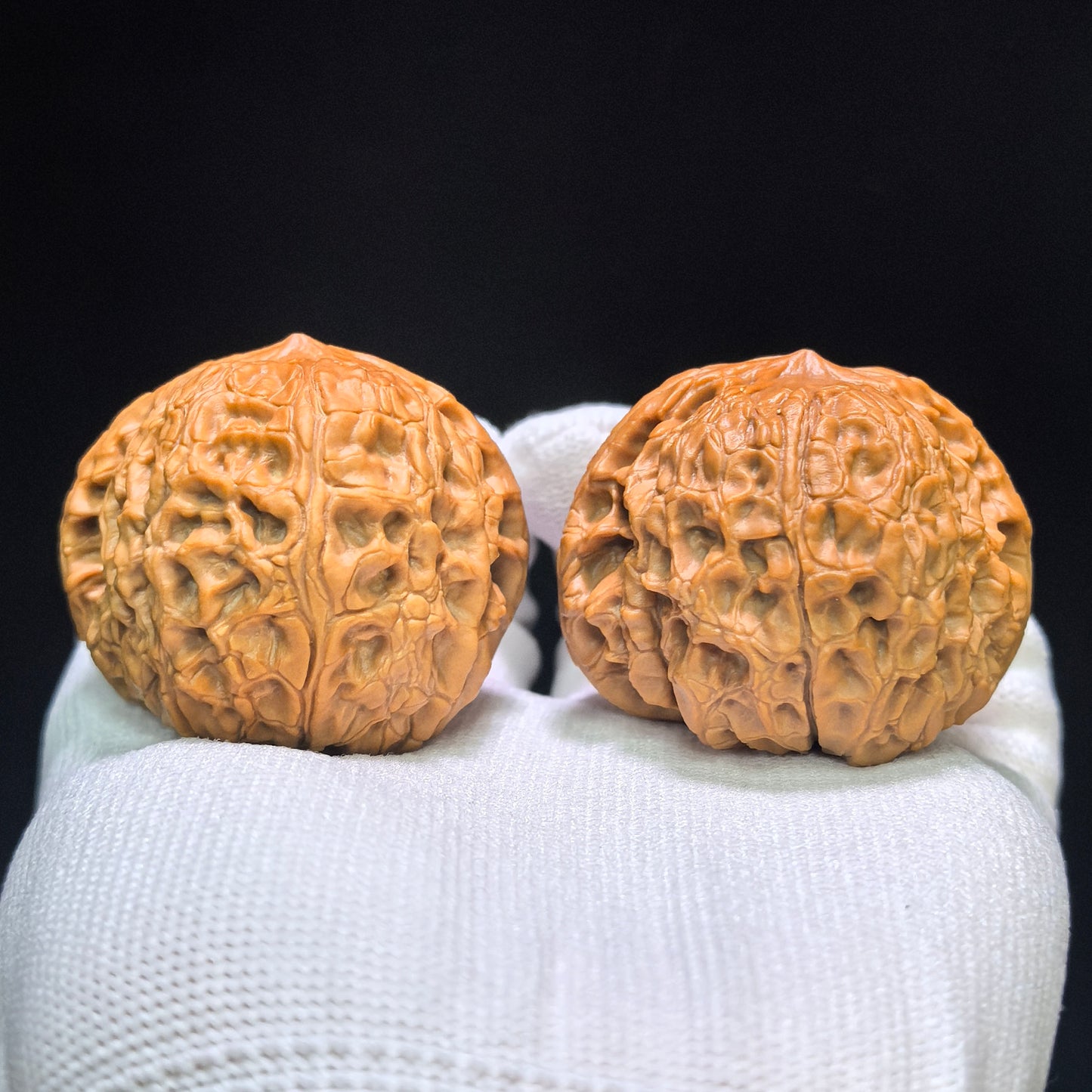 "Grand Reunion" Datuanyuan Wenwan Walnuts Pair | 45.0mm x 45.0mm | DTY-1551C
