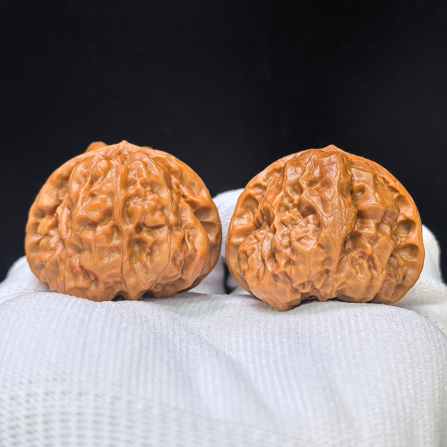 "Triangular Crystal Frog" Sanjiao Shuijingwa HMT-1502C Low-Profile Wenwan Walnuts Pair | 40.0mm x 41.0mm | HMT-1502C