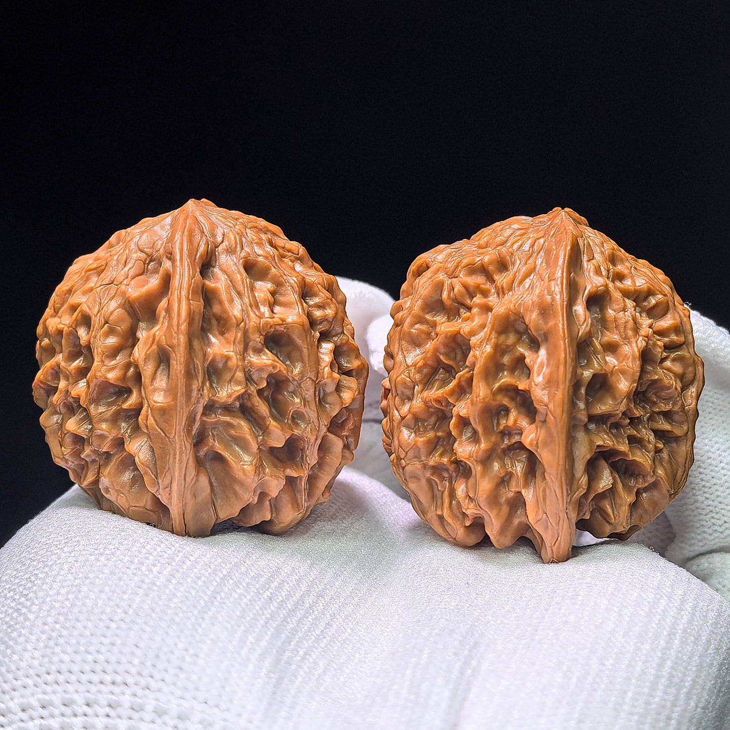 Ye Niu (Wild Bison) Scholar Walnuts Pair | 38.0mm x 39.0mm | Stock ID: YN-1405