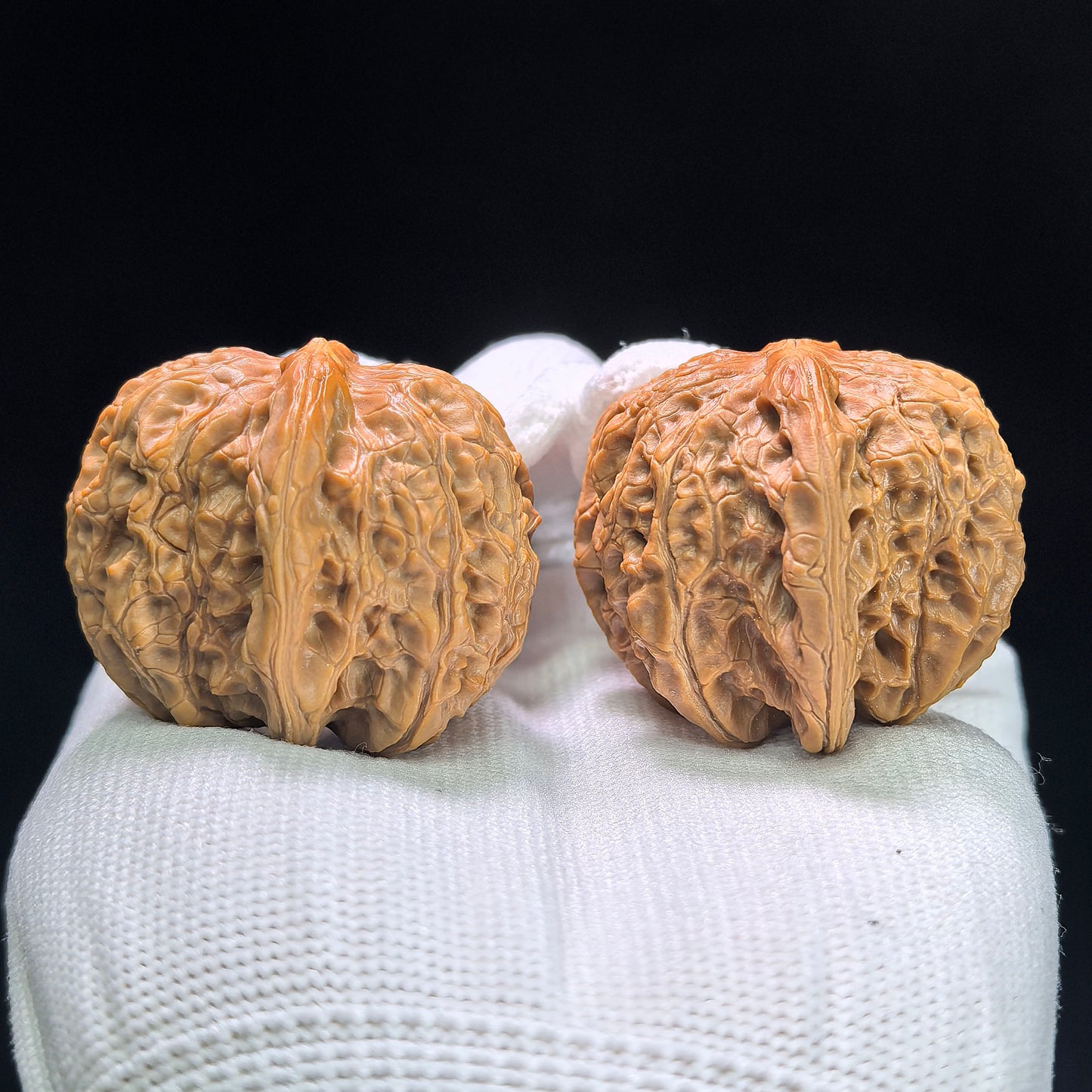 "Blood Kylin" Xueqilin Wenwan Walnuts (Pair) | 38.0mm x 39.0mm | Stock ID: XQL-1401