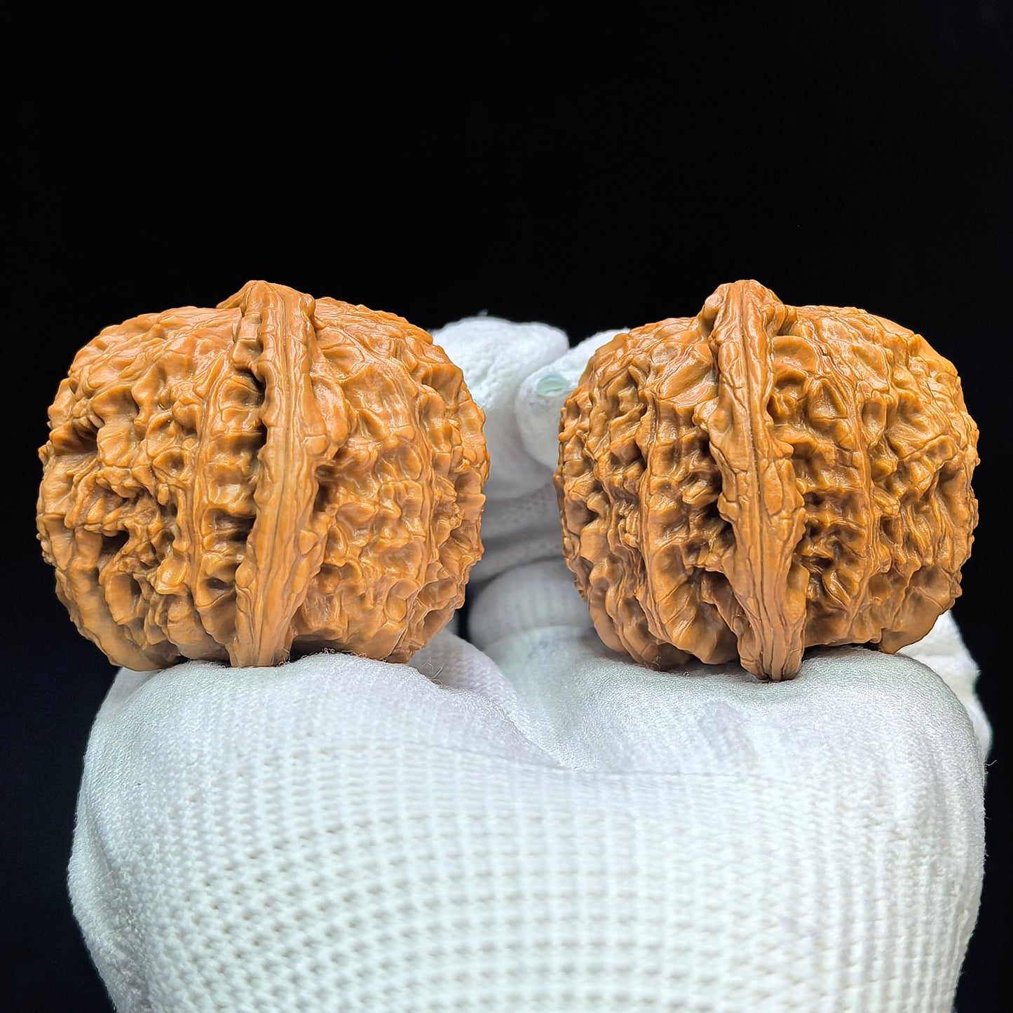 "Spherical White Lionhead" Qiuxing Baishizi QXBSJ-1507C Low-Profile Wenwan Walnuts Pair | 42.0mm x 42.0mm | QXBSJ-1507C