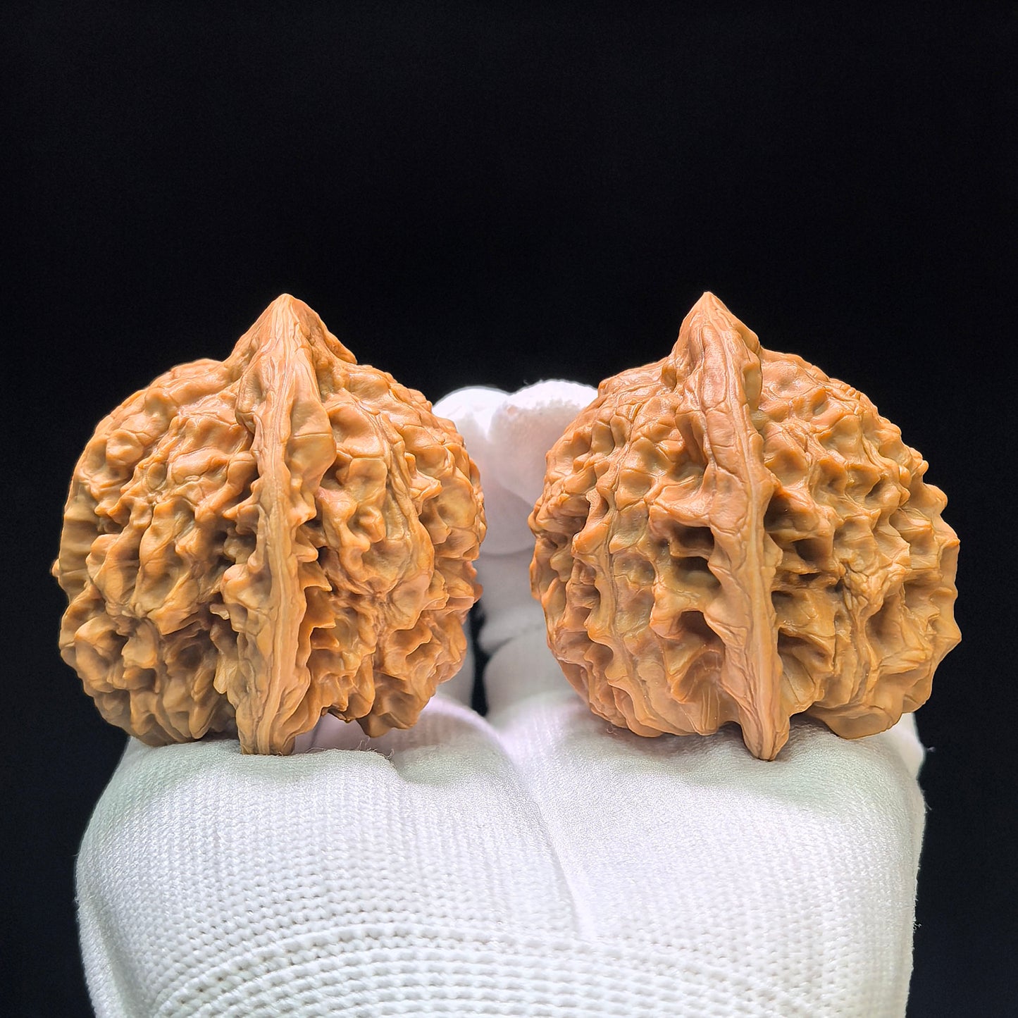 "Wang Yong Big Official Hat" Wangyong Da Guan Mao Wenwan Walnuts (Pair) | 50.0mm x 46.0mm | Stock ID: DGM-1105