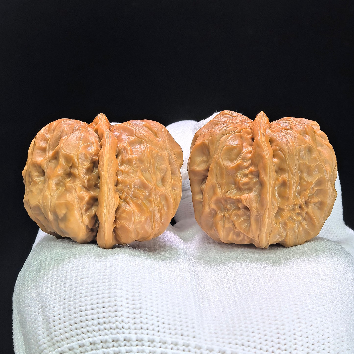 "Toad Head" Hama Tou W-1404 Low-Profile Wenwan Walnuts Pair | 36.0mm x 38.0mm | W-1404