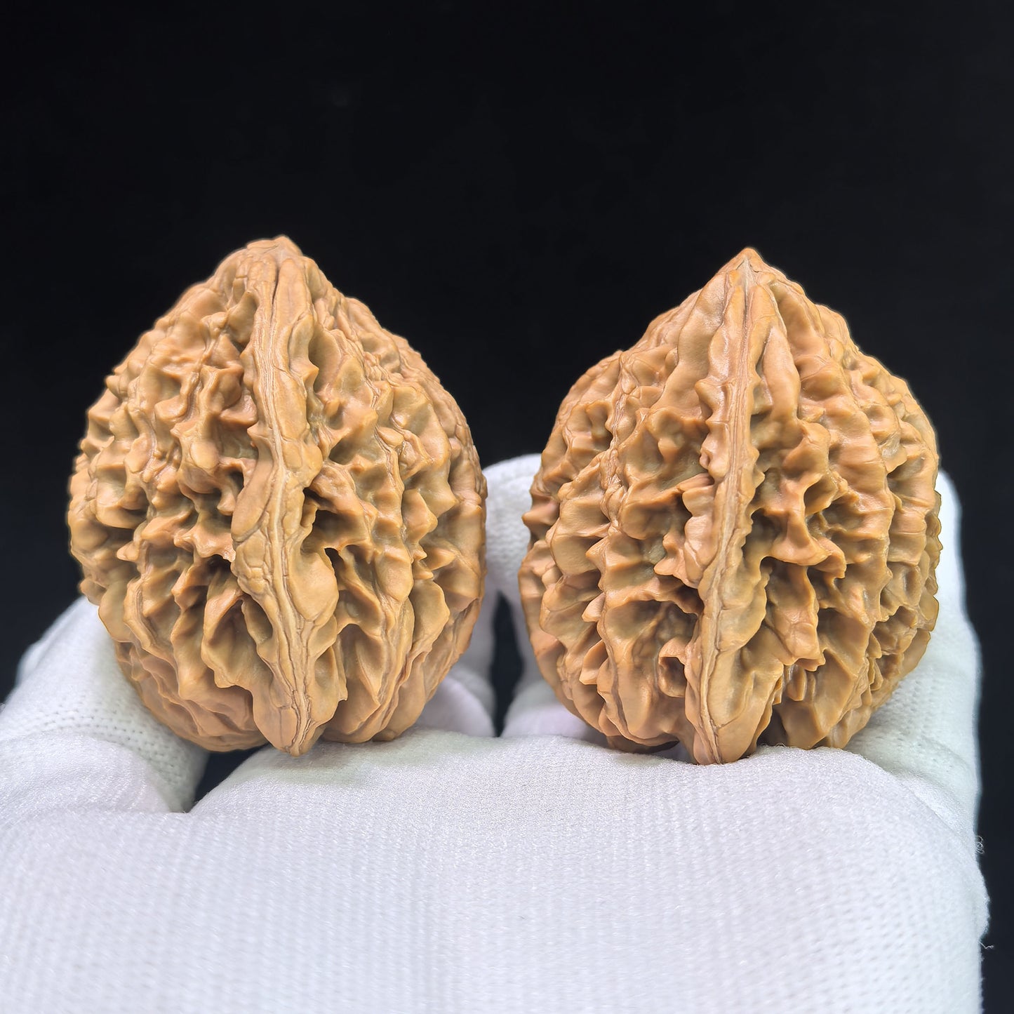 "Wealth Mouse" Zhaocaishu Wenwan Walnuts (Pair) | 44.0mm x 41.0mm | Stock ID: ZCS-1403
