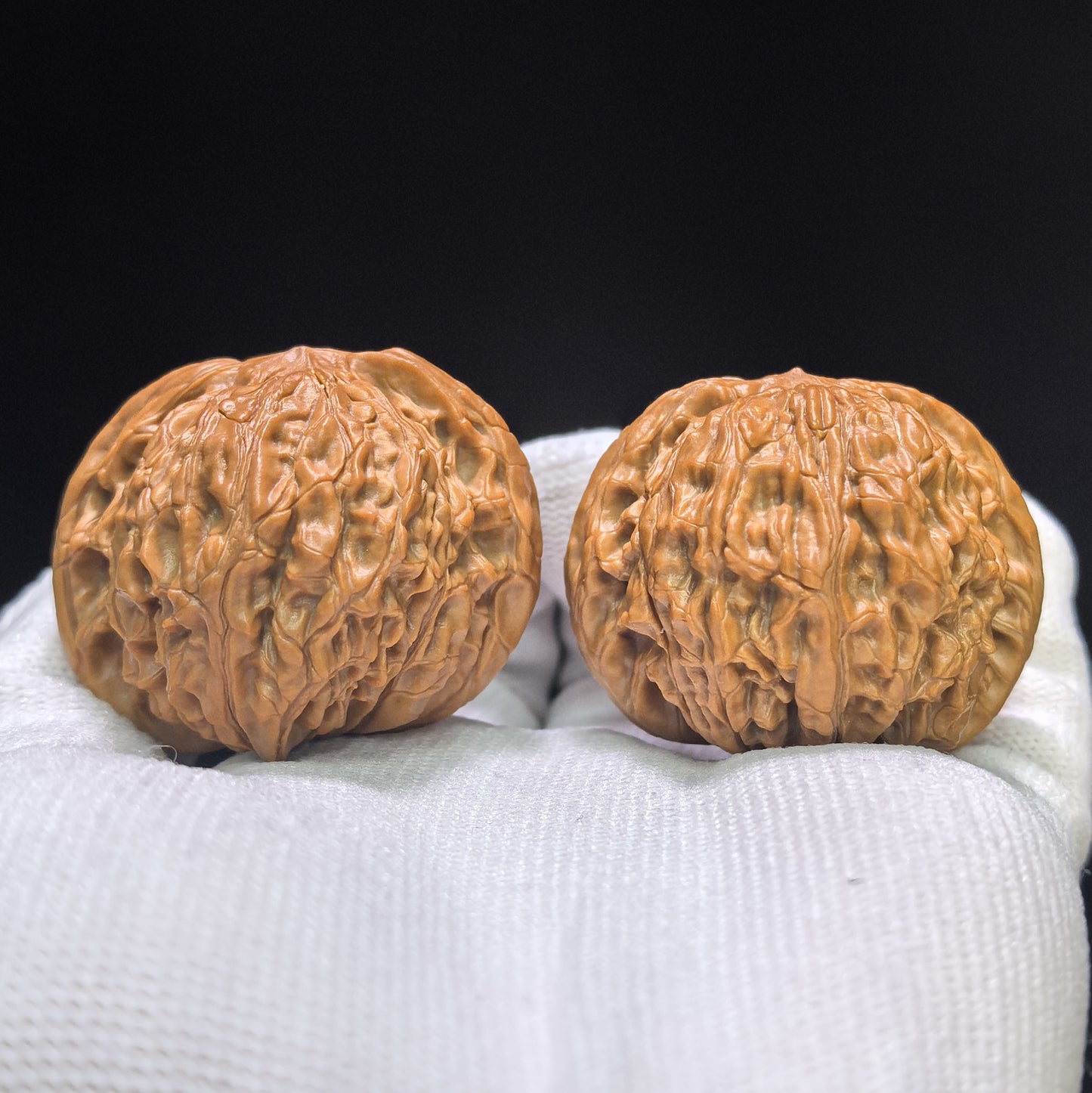 "Millstone" Mopan Wenwan Walnuts Pair | 40.0mm x 40.0mm | MP-01SY