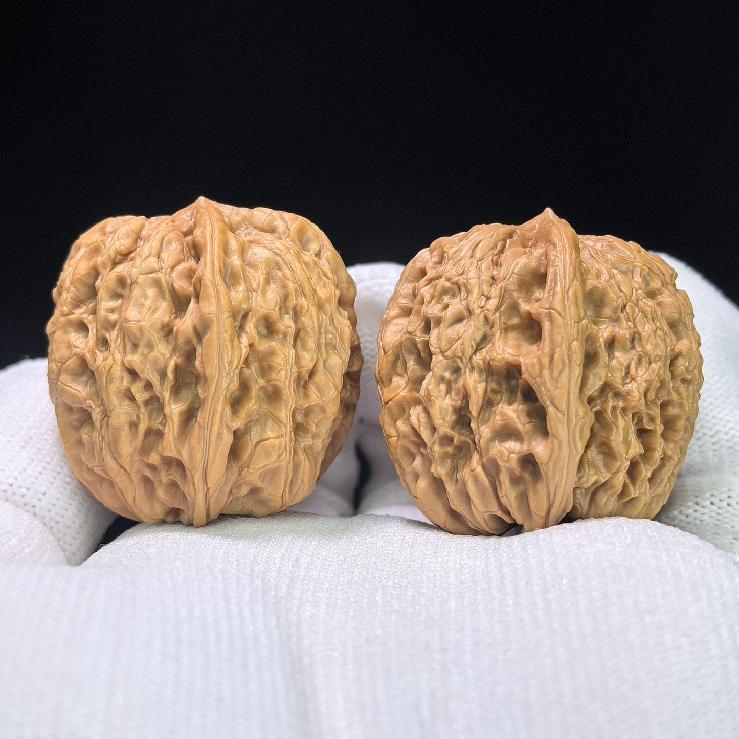"Rain Flower Stone" Yuhuashi YHS-1106 Low-Profile Wenwan Walnuts Pair | 34.0mm x 34.0mm | YHS-1106
