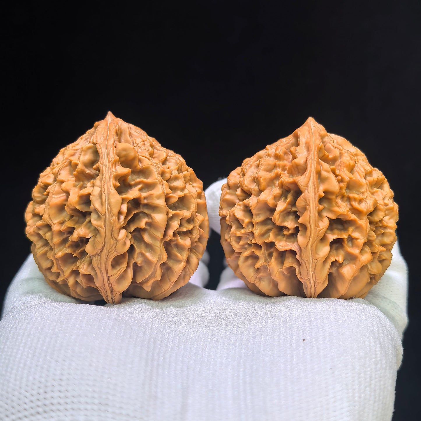 "Nine-Story Demon Tower" Jiuceng Yaota Wenwan Walnuts Pair | 46.0mm x 45.0mm | JCYT-1551C