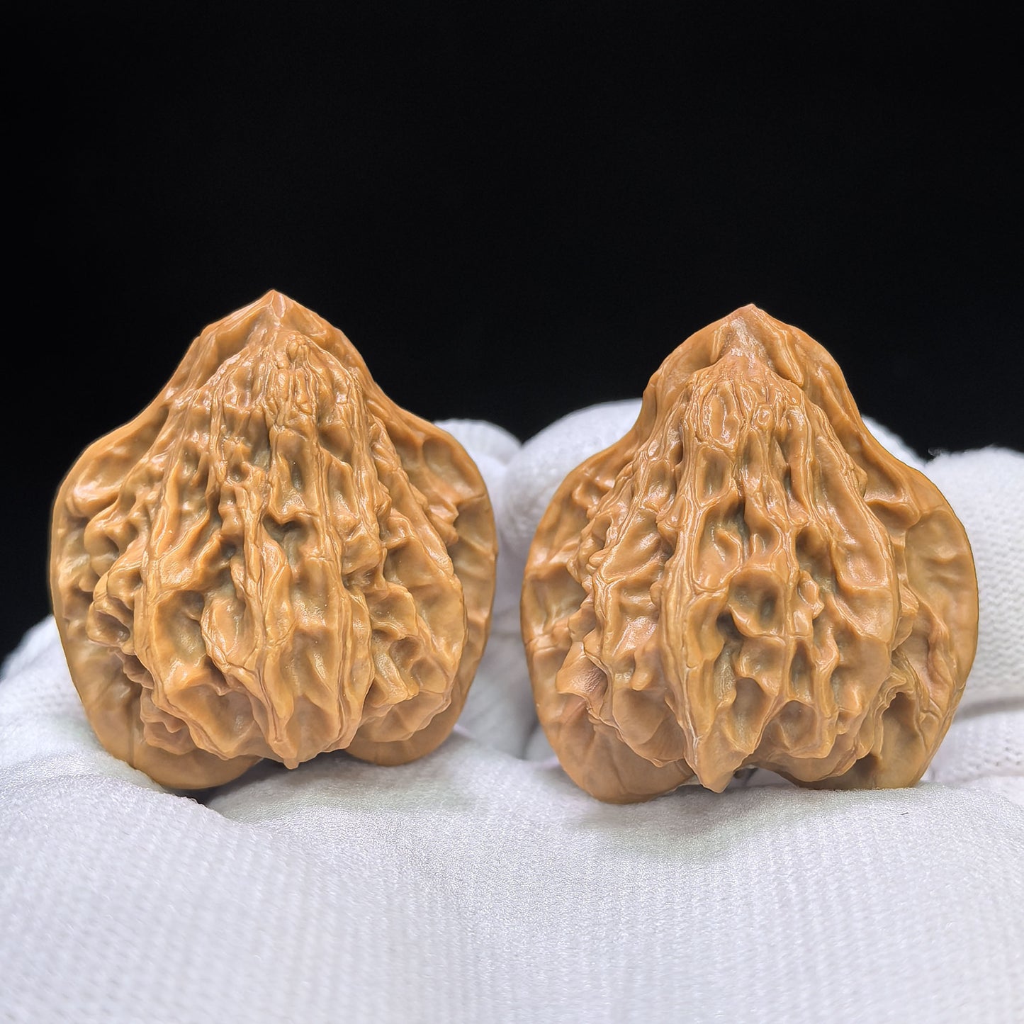 "Little Bird" Xiaoniao Wenwan Walnuts Pair | 34.0mm x 33.0mm | YL-01SY