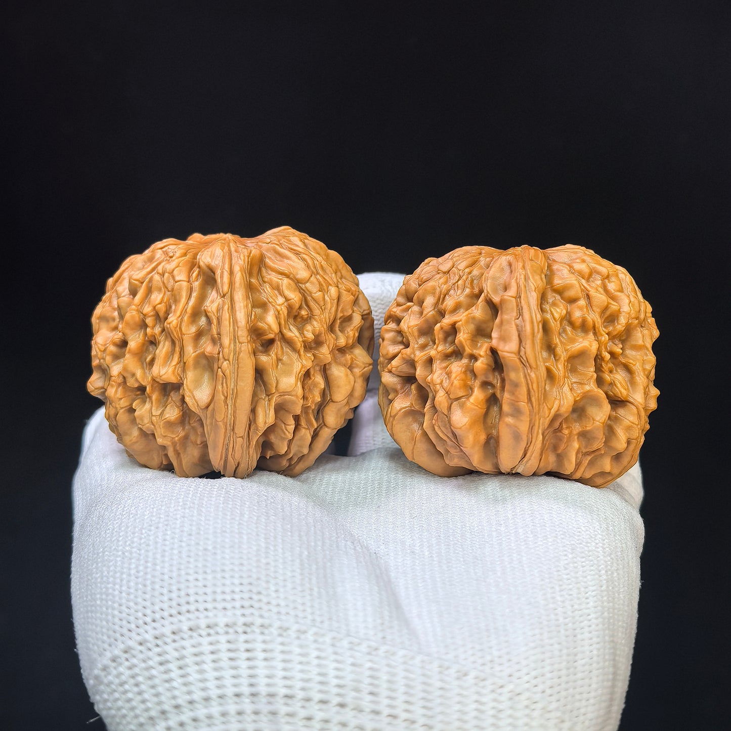 "Hua Kun Dragon" Huakunlong HKL-17E3 Low-Profile Wenwan Walnuts Pair | 47.0mm x 49.0mm | HKL-17E3