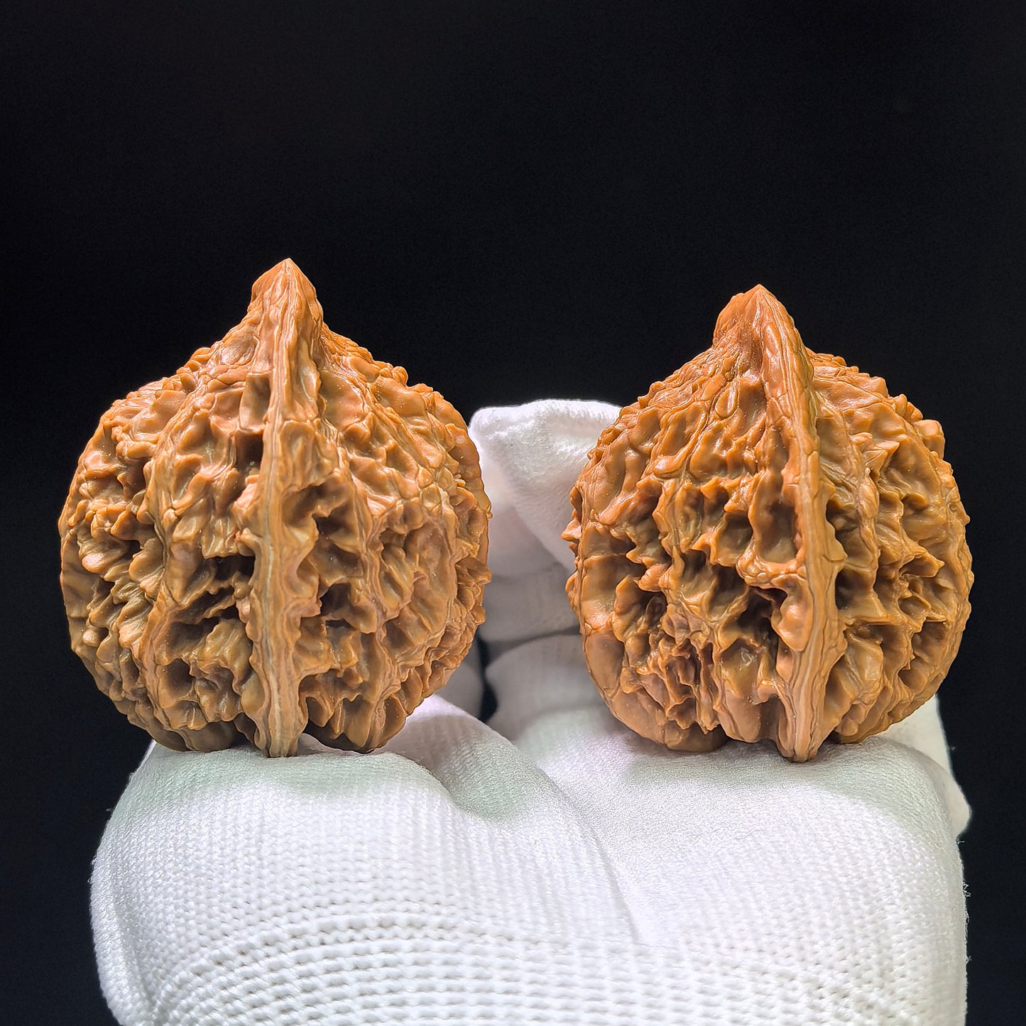 "Jade Kylin" Yuqilin Wenwan Walnuts (Pair) | 51.0mm x 46.0mm | Stock ID: YQL-1102