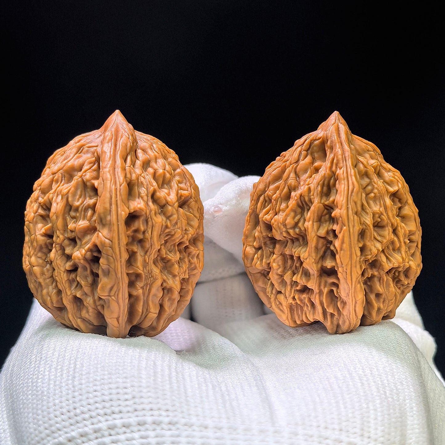 "Wild Cultivar" Yesheng Wenwan Walnuts (Pair) | 34.0mm x 36.0mm | Stock ID: YS-1101