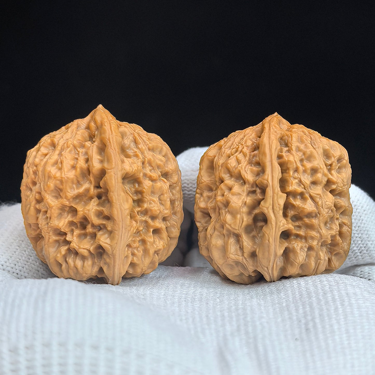 "Concave Base Rain Flower Stone" Concave Base Yuhuashi BDYHS-17A3C Low-Profile Wenwan Walnuts Pair | 35.0mm x 33.0mm | BDYHS-17A3C