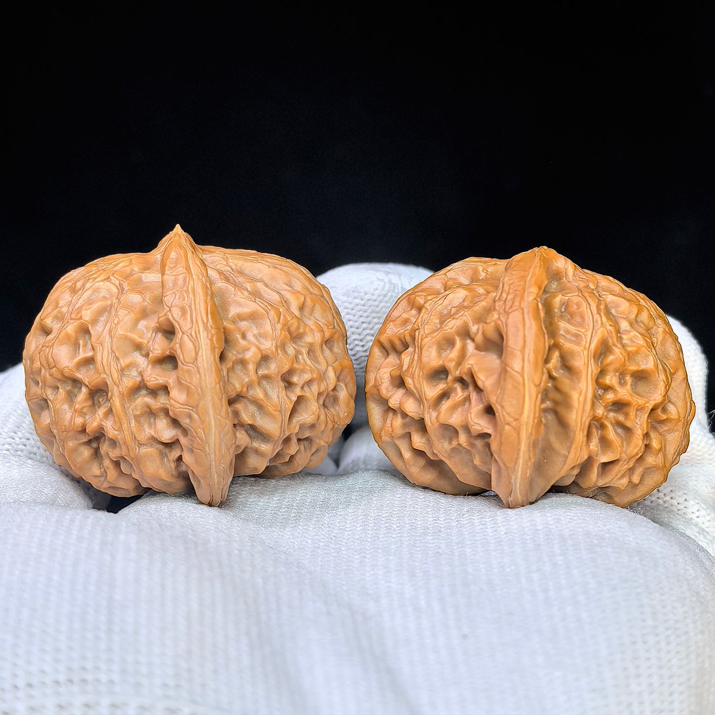 "Palace Lantern" Gongdeng GD-17E6 Low-Profile Wenwan Walnuts Pair | 42.0mm x 40.0mm | GD-17E6
