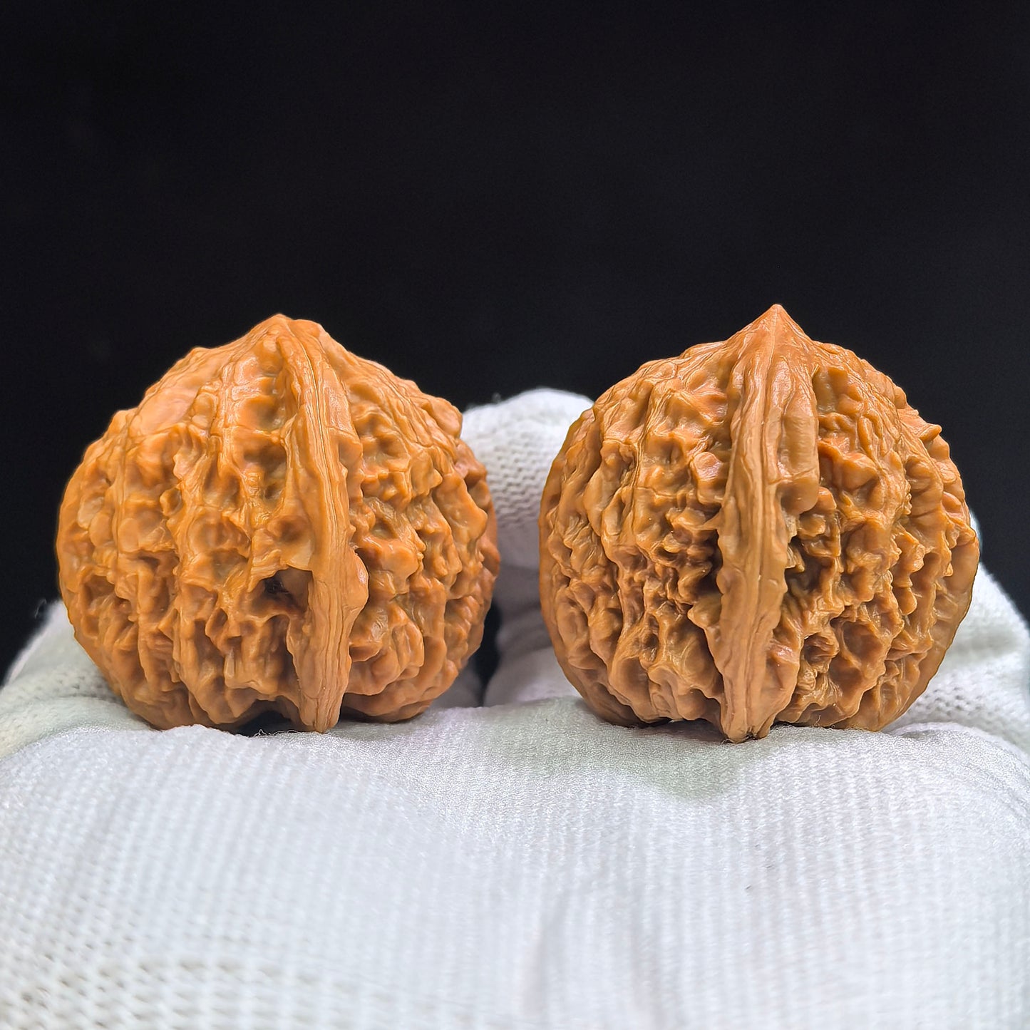 "Taihang Coarse Vein" Taihang Cujin DXCJ-17A4C Low-Profile Wenwan Walnuts Pair | 39.0mm x 39.0mm | DXCJ-17A4C