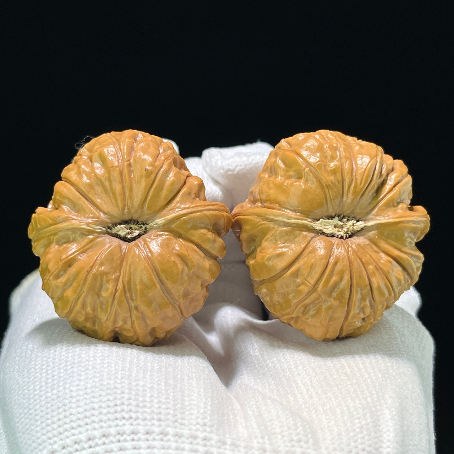 The "Palace Lantern" (Gong Deng) Colossal Ergonomic Giant Pair | 45.0mm x 42.0mm | GD-904