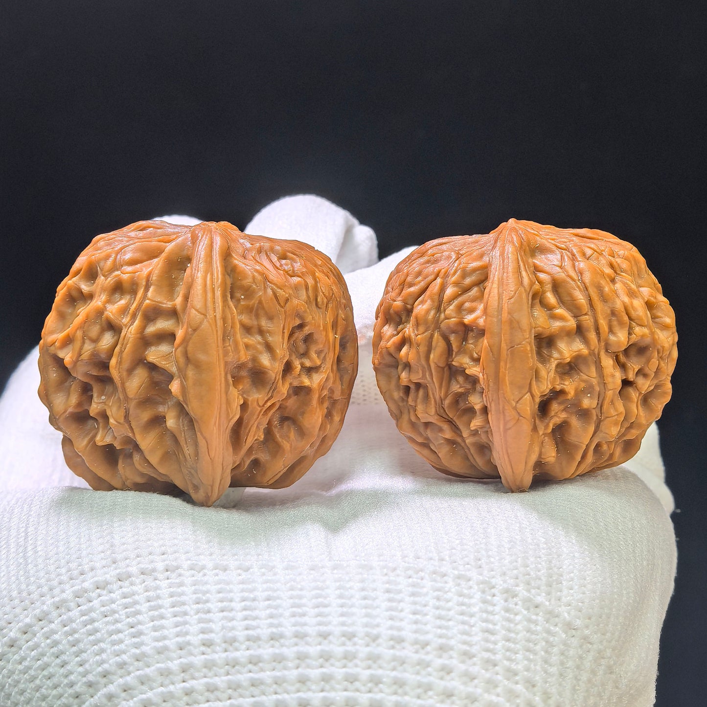 "Millstone" Mopan Wenwan Walnuts Pair | 36.0mm x 37.0mm | MP-1401